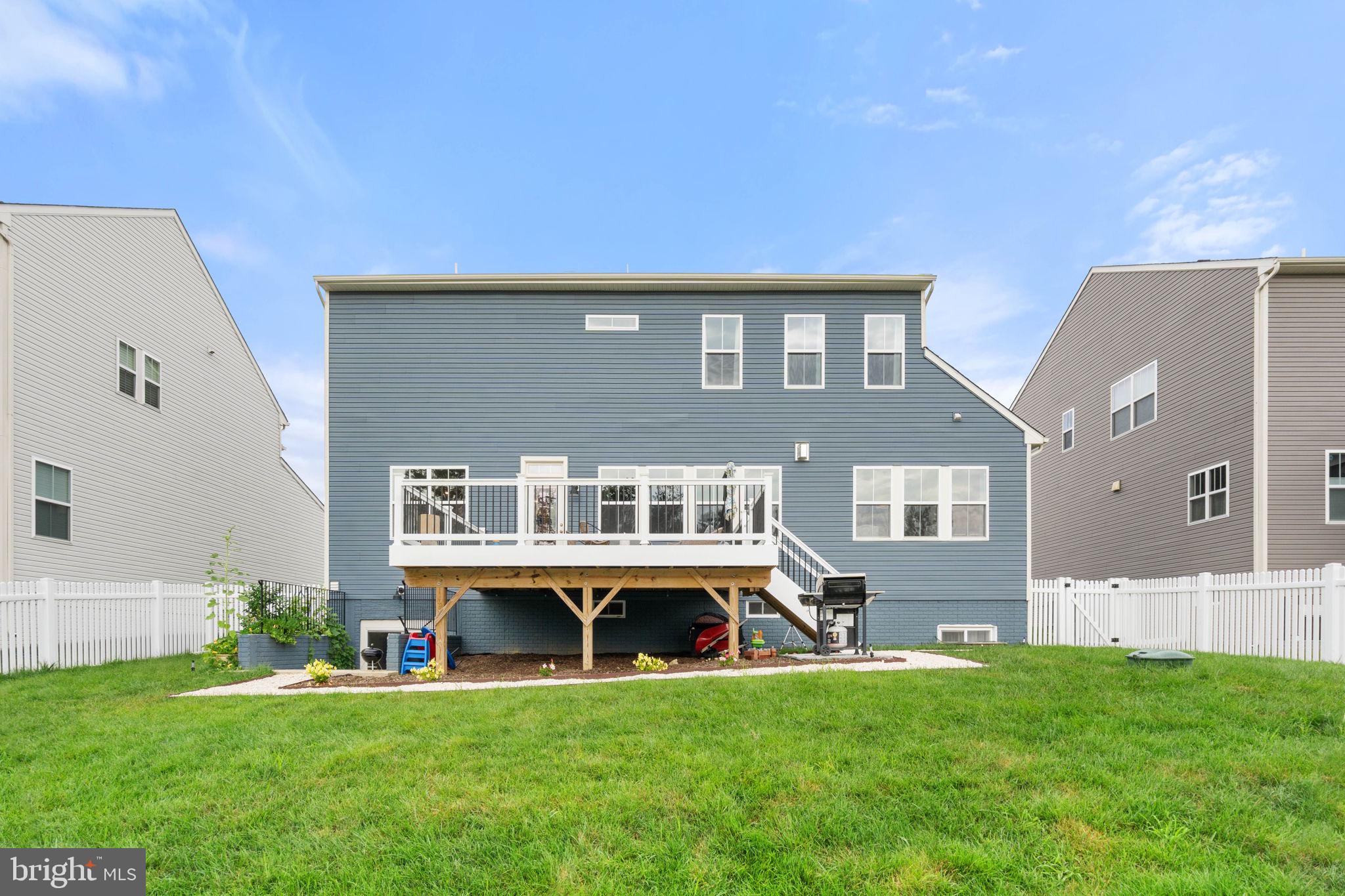 CLEVENGER CORNER VILLAGE - Residential