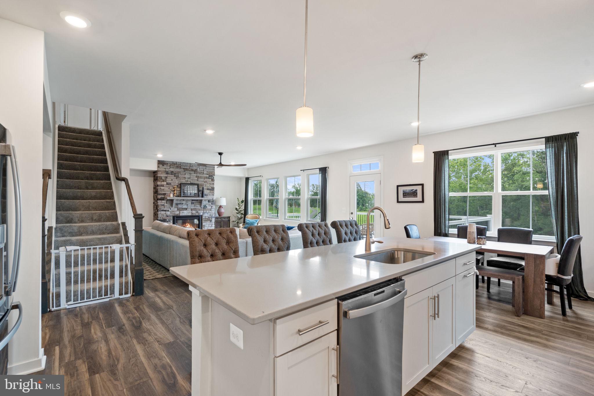 CLEVENGER CORNER VILLAGE - Residential