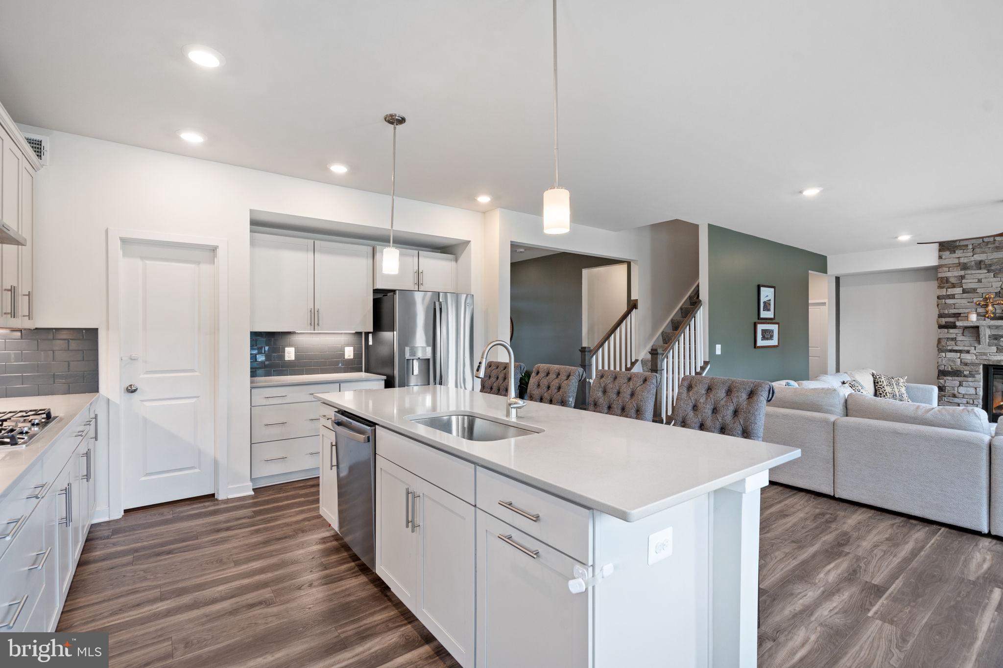 CLEVENGER CORNER VILLAGE - Residential