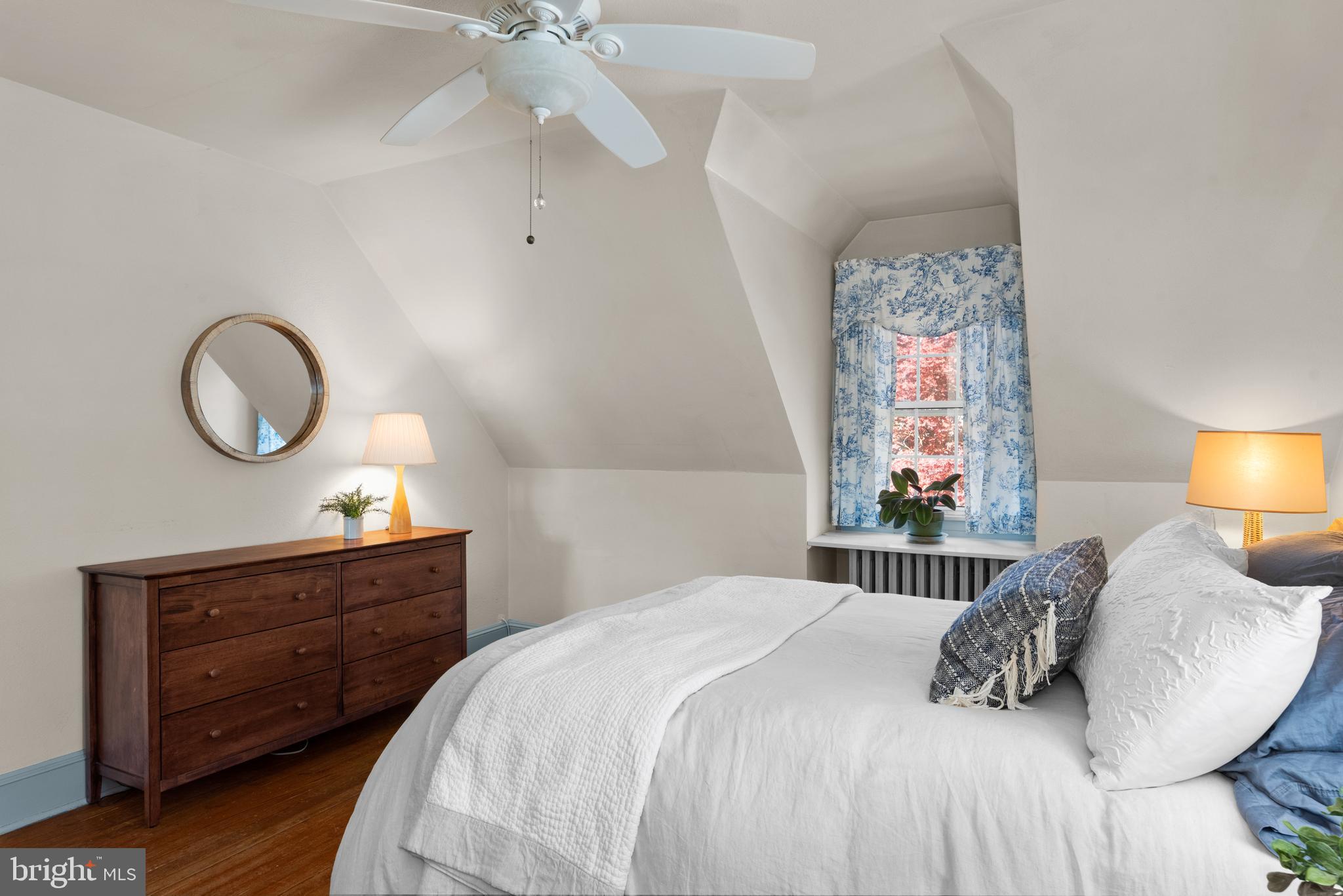 HOMEWOOD - Residential