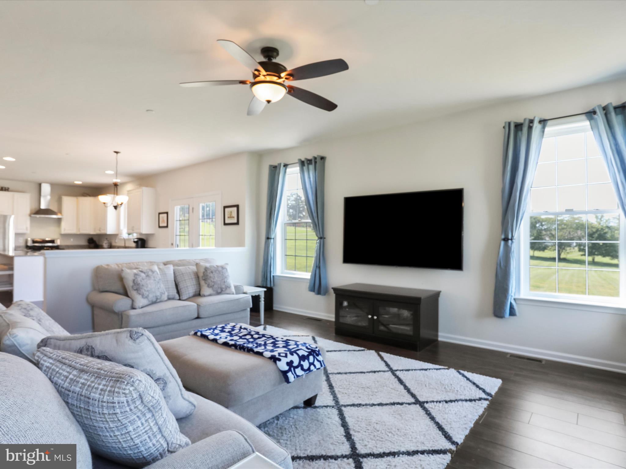 FOX RUN TERRACE - Residential