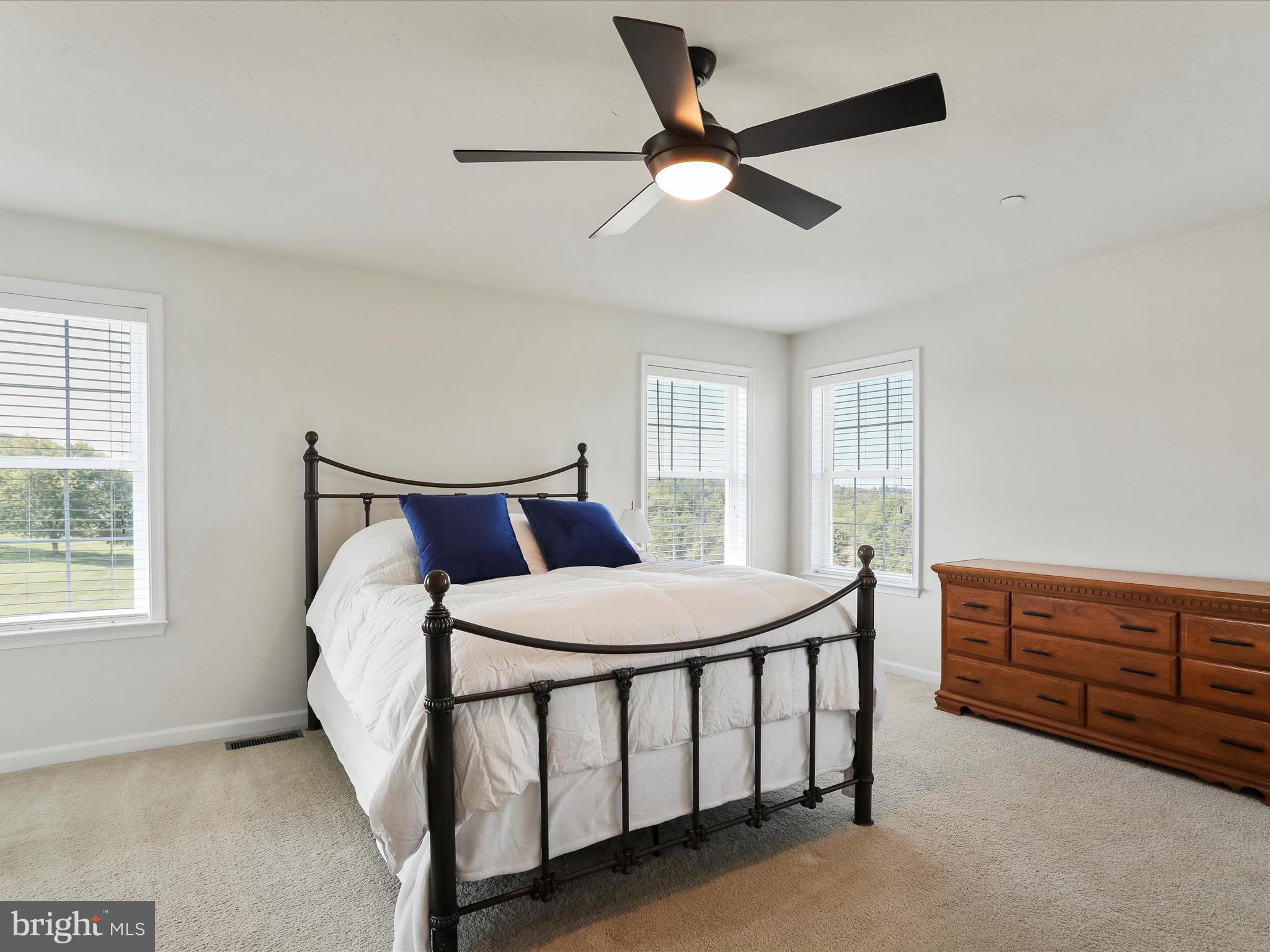 FOX RUN TERRACE - Residential