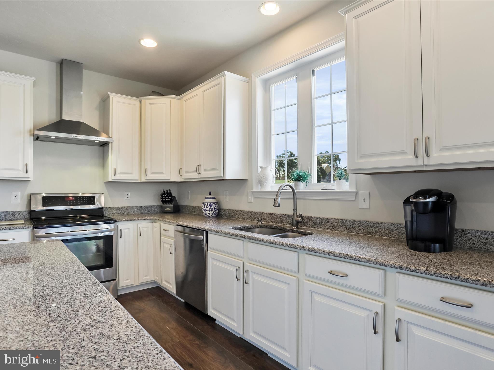 FOX RUN TERRACE - Residential