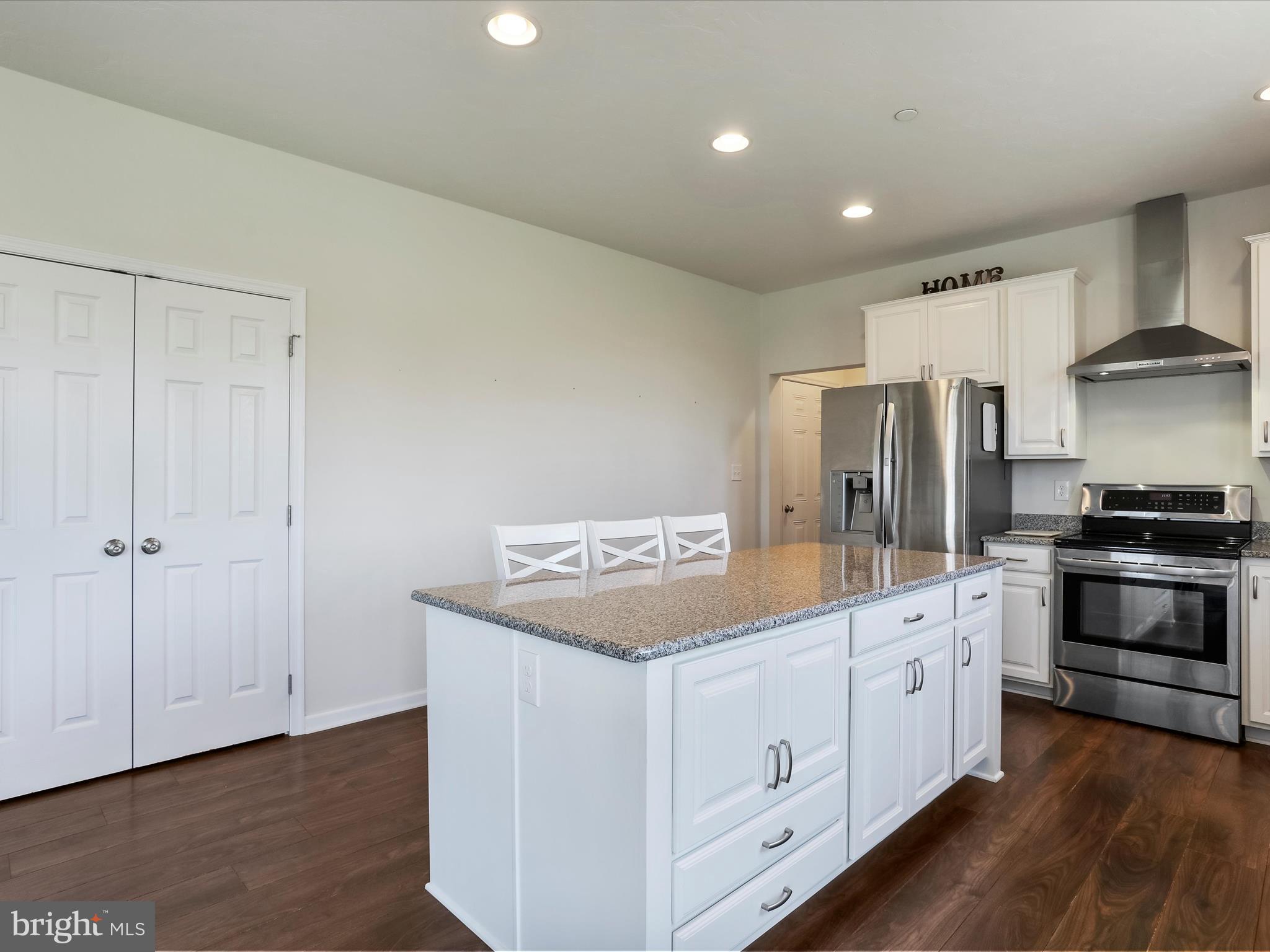 FOX RUN TERRACE - Residential