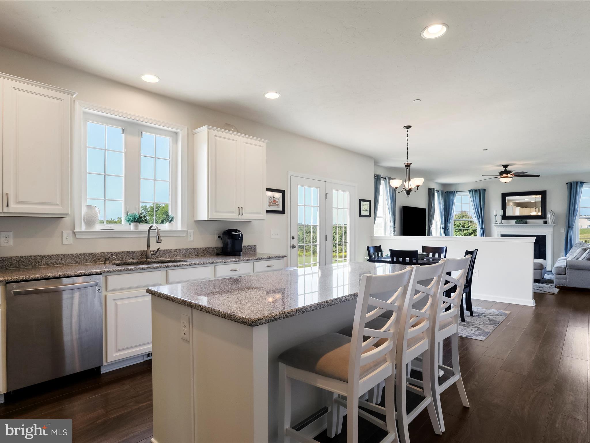 FOX RUN TERRACE - Residential