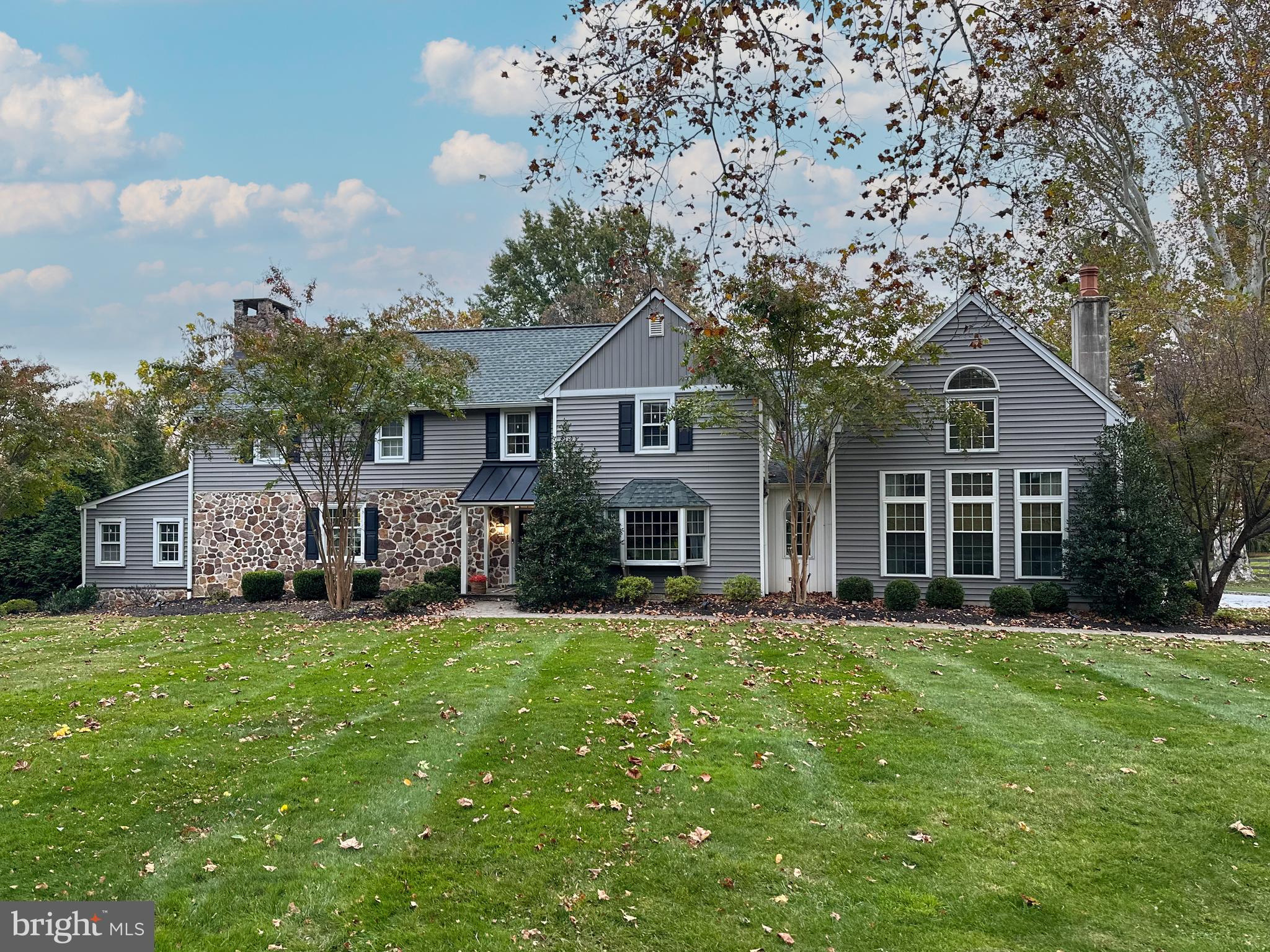 COLONIAL VIL - Residential