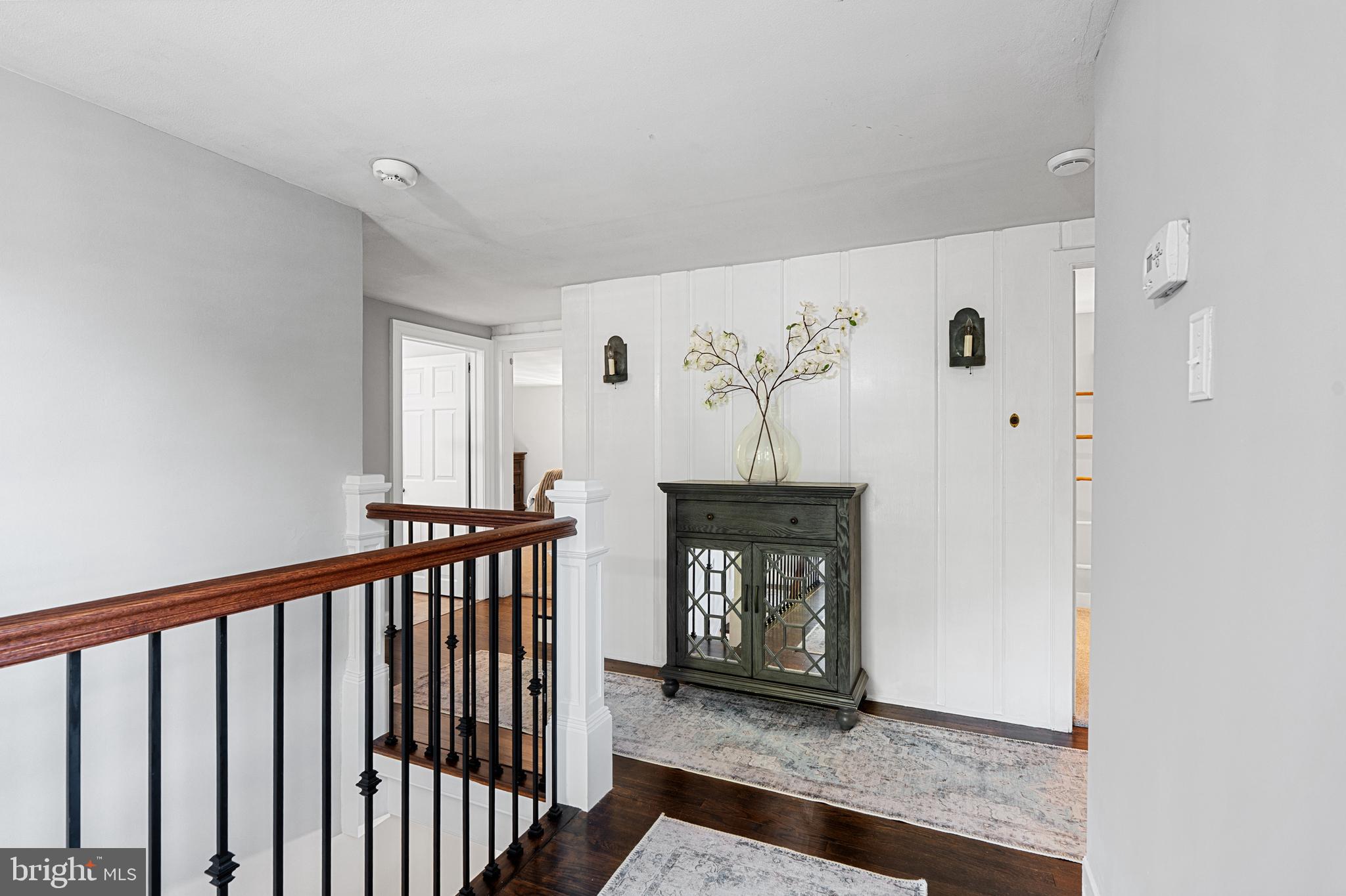 COLONIAL VIL - Residential