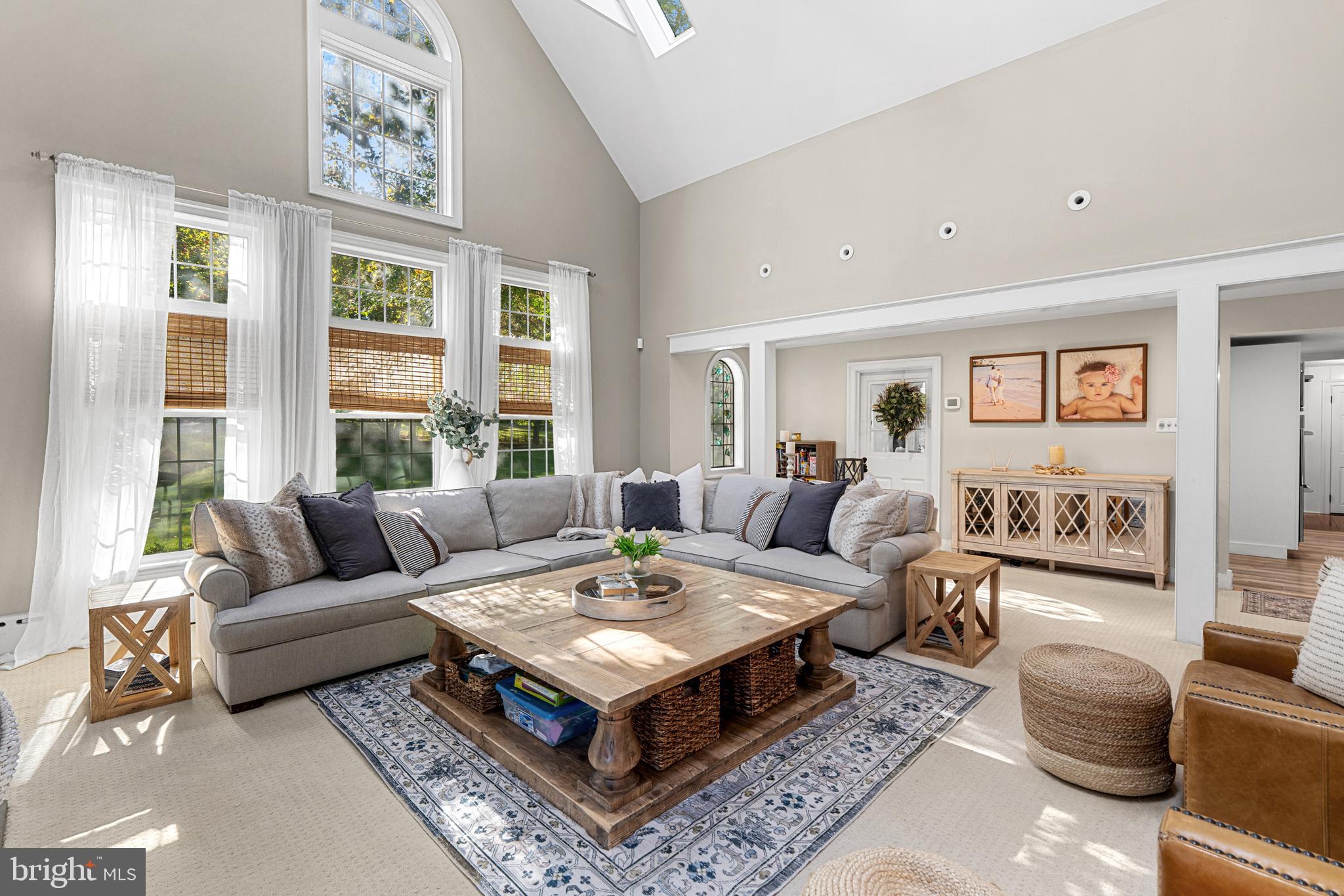 COLONIAL VIL - Residential