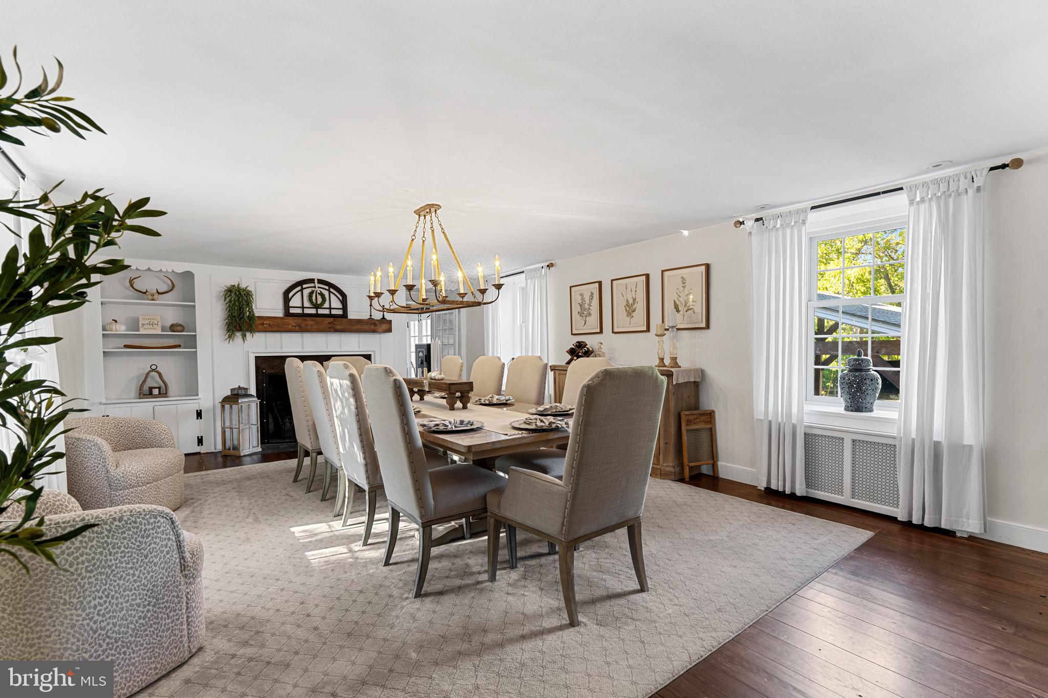 COLONIAL VIL - Residential