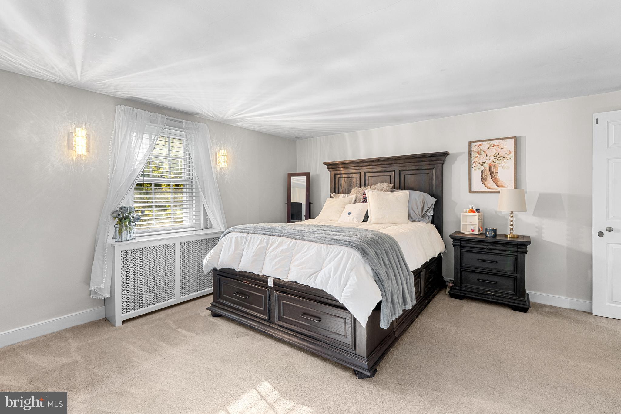 COLONIAL VIL - Residential