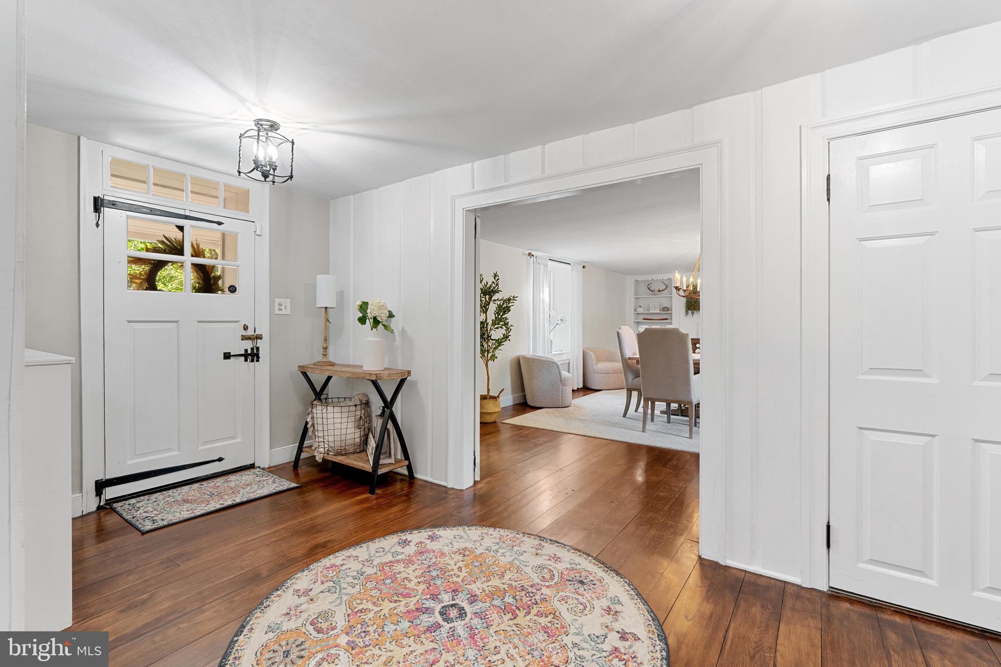 COLONIAL VIL - Residential