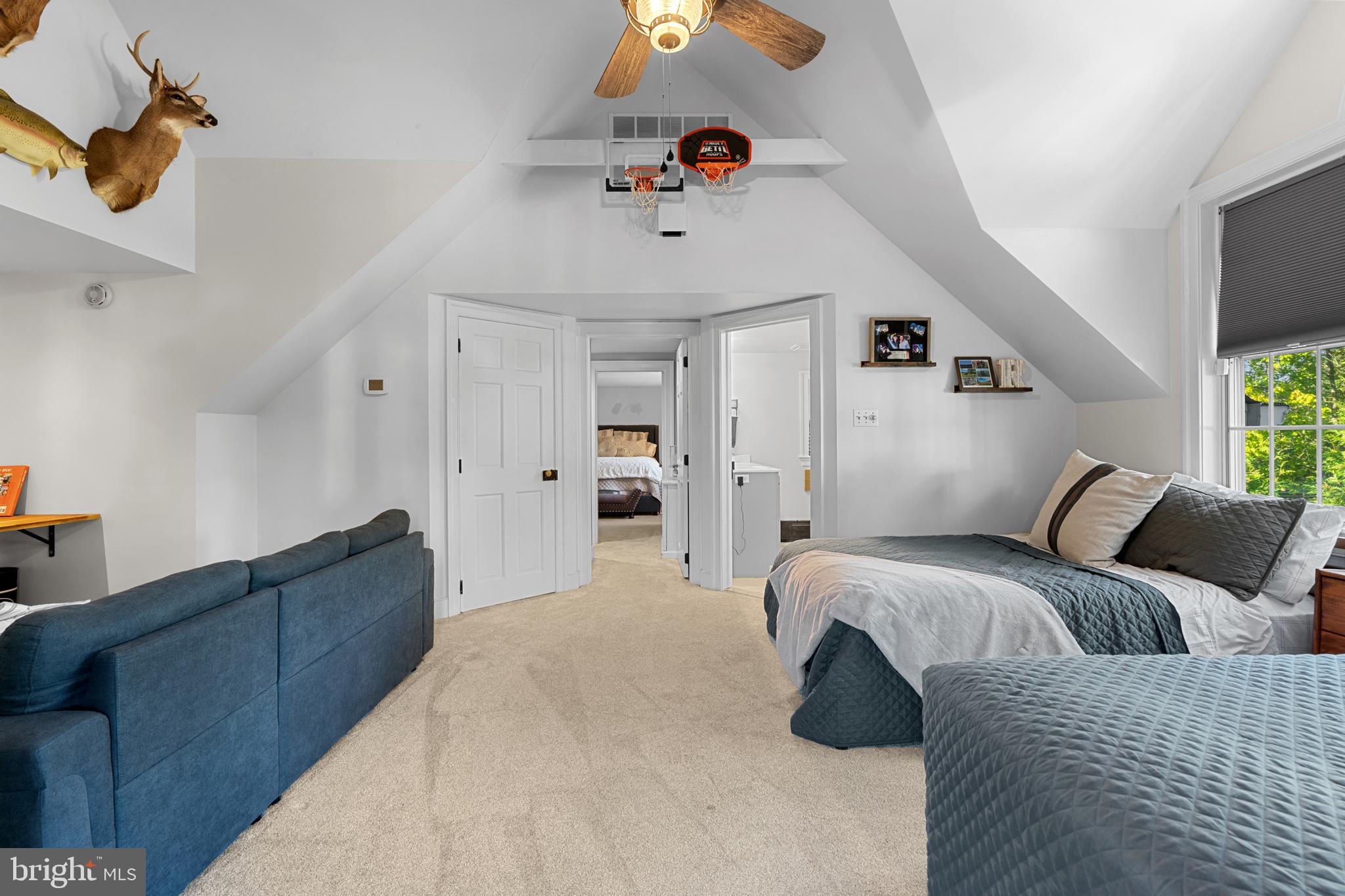 COLONIAL VIL - Residential