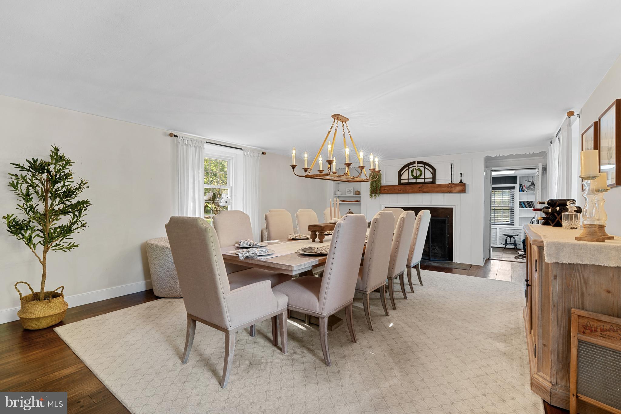 COLONIAL VIL - Residential