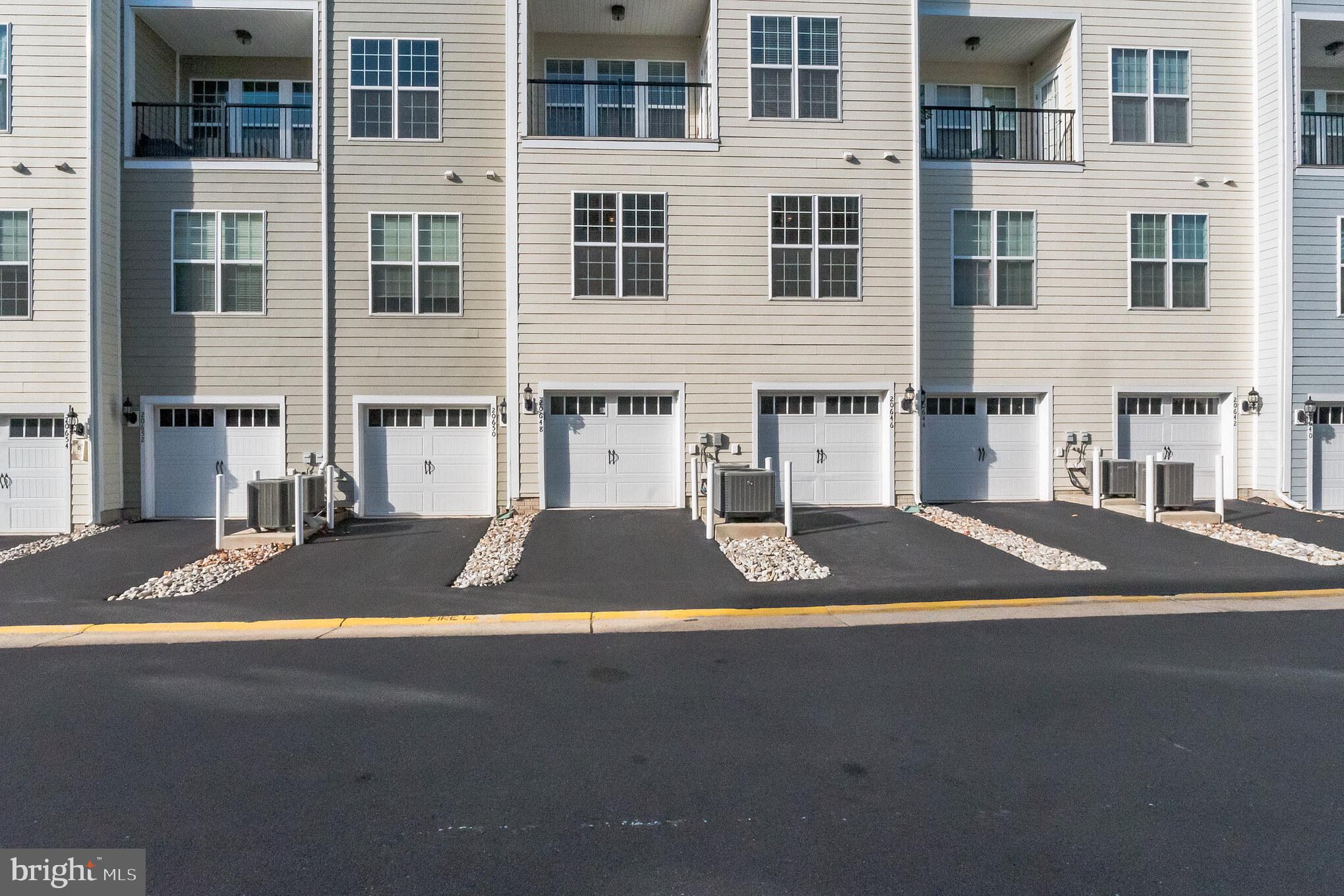 TOWNES AT GOOSE CREEK VILLAGE - Residential