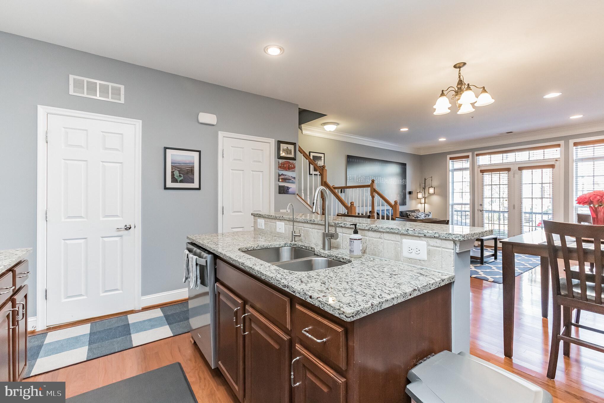 TOWNES AT GOOSE CREEK VILLAGE - Residential