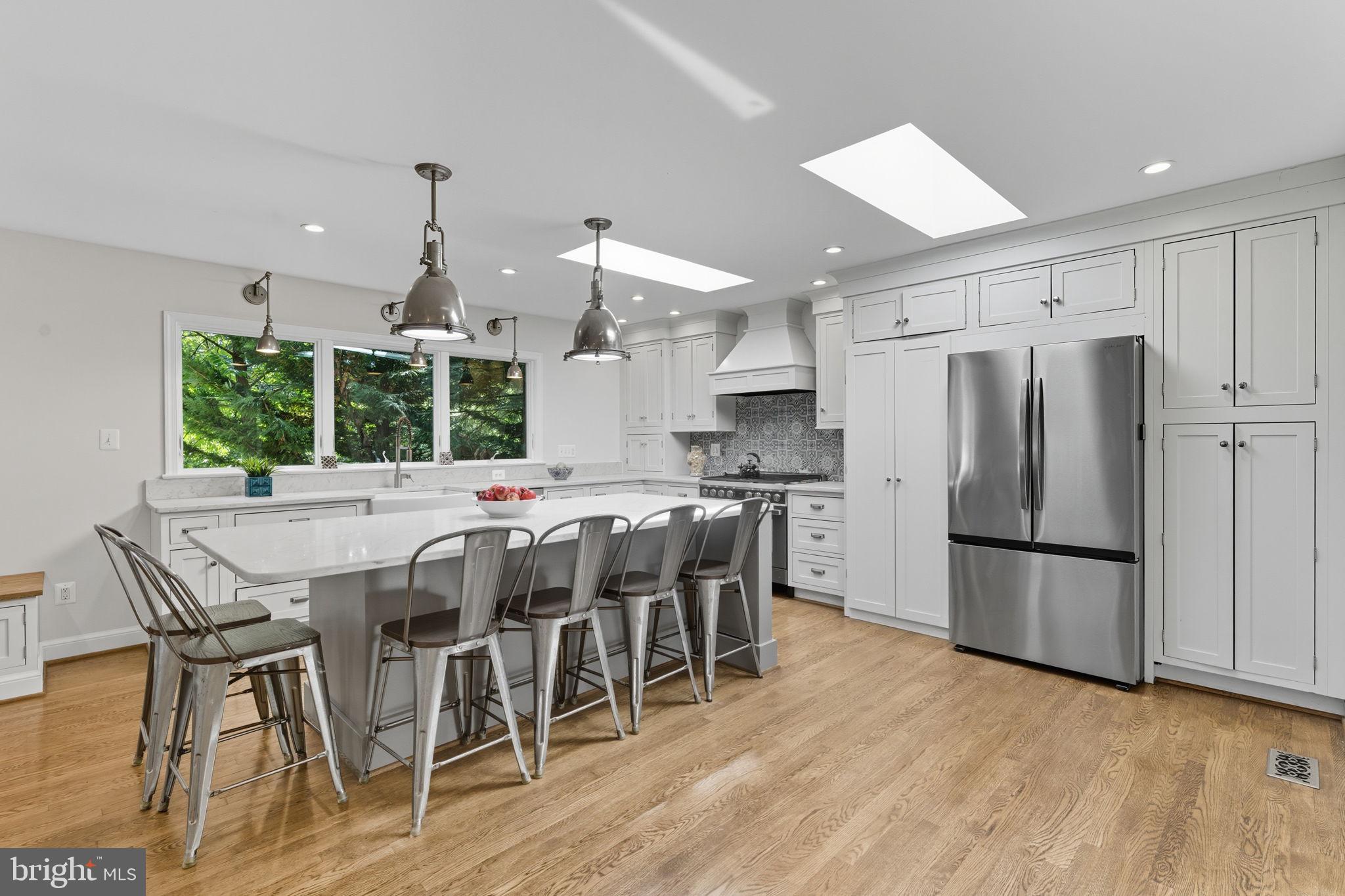 MONTICELLO PARK - Residential