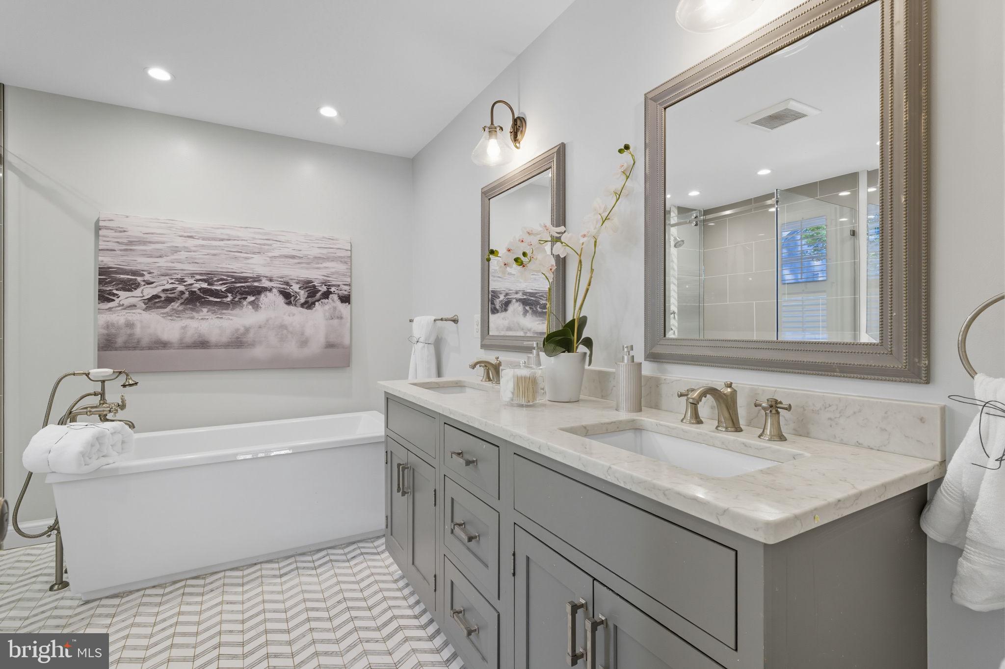 MONTICELLO PARK - Residential