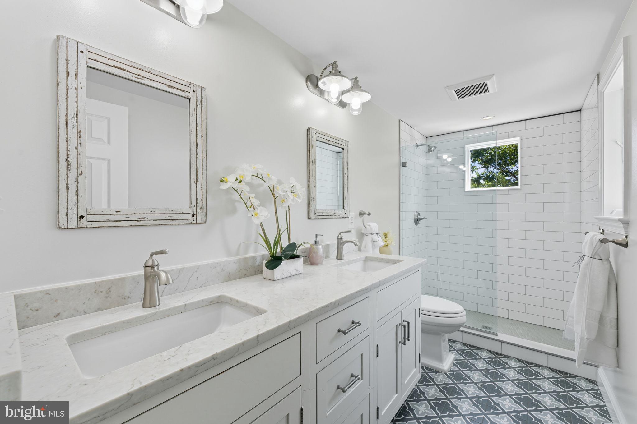 MONTICELLO PARK - Residential