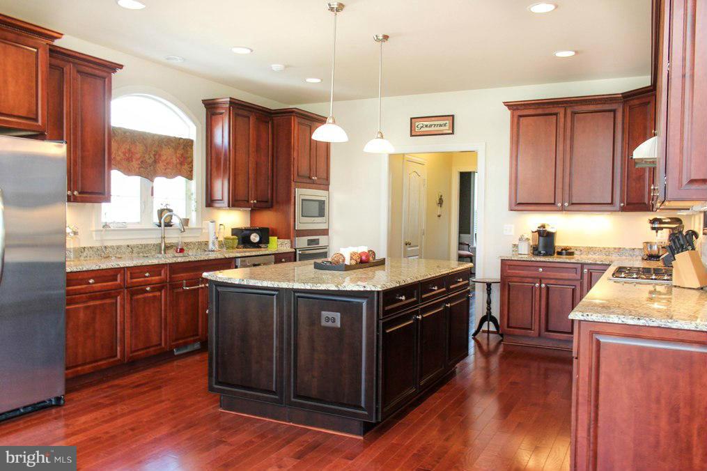 LEONARDS GRANT - Residential