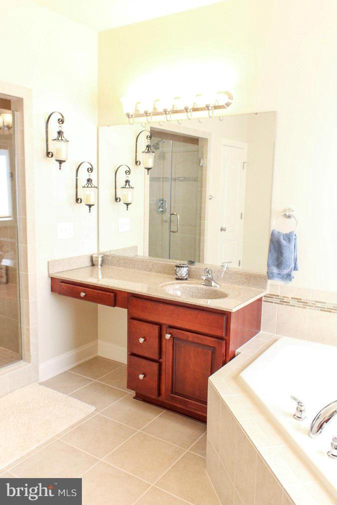 LEONARDS GRANT - Residential