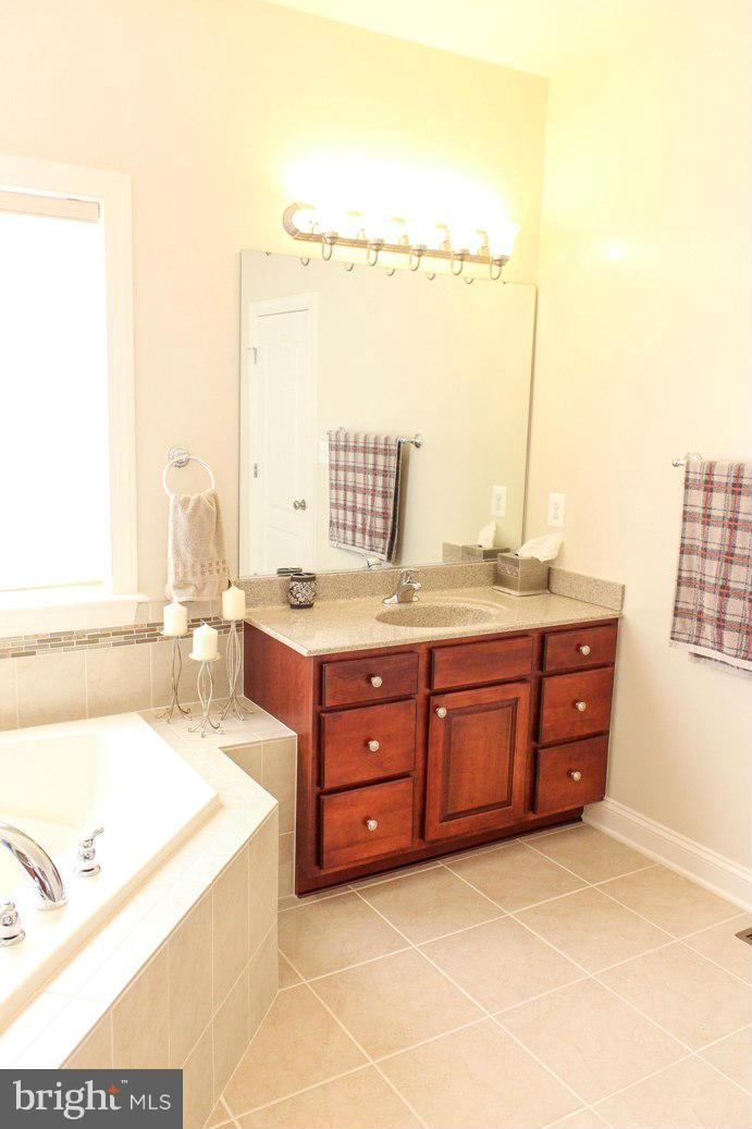 LEONARDS GRANT - Residential