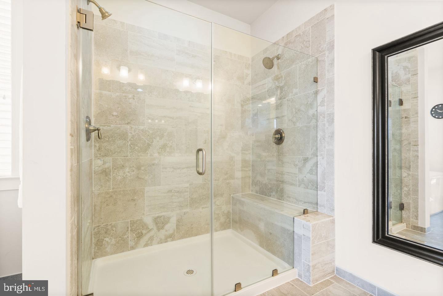 MOON GLADE FARM - Residential