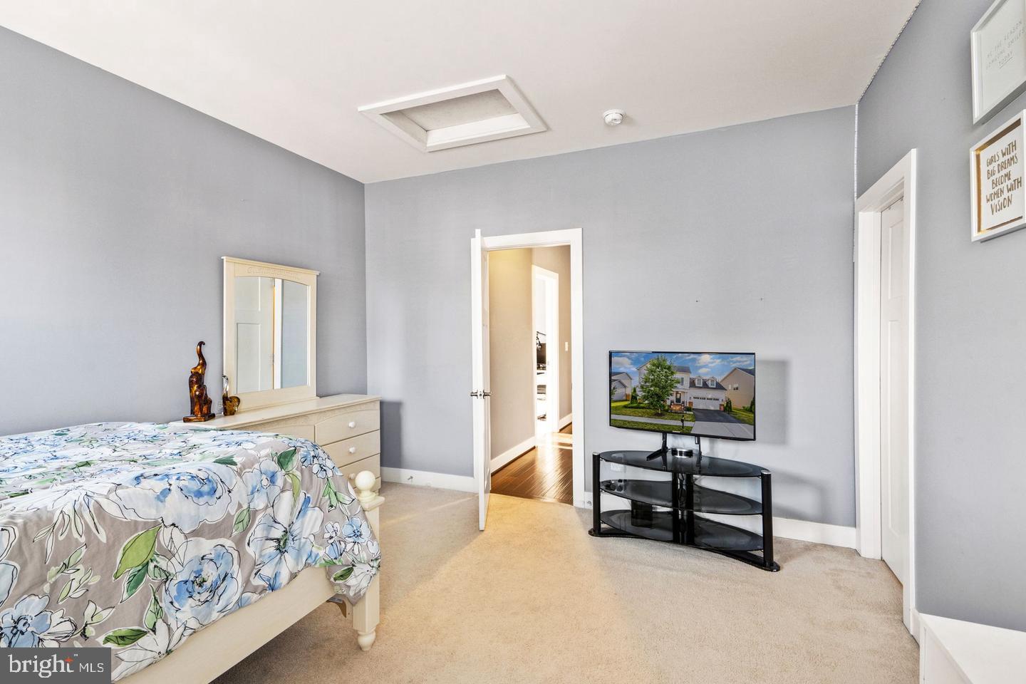 MOON GLADE FARM - Residential