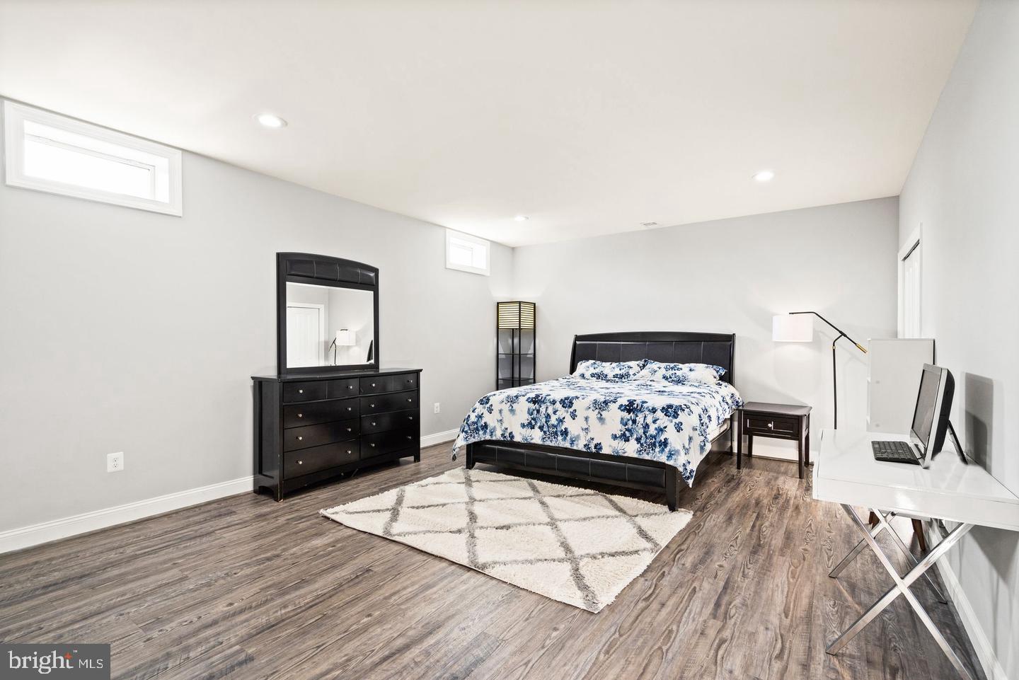 MOON GLADE FARM - Residential