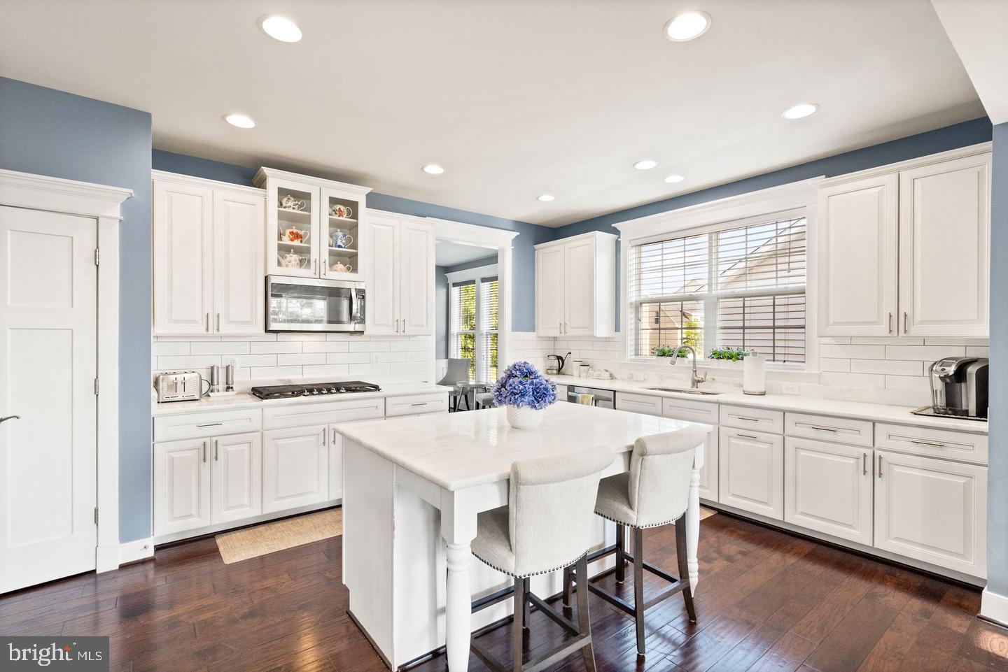 MOON GLADE FARM - Residential