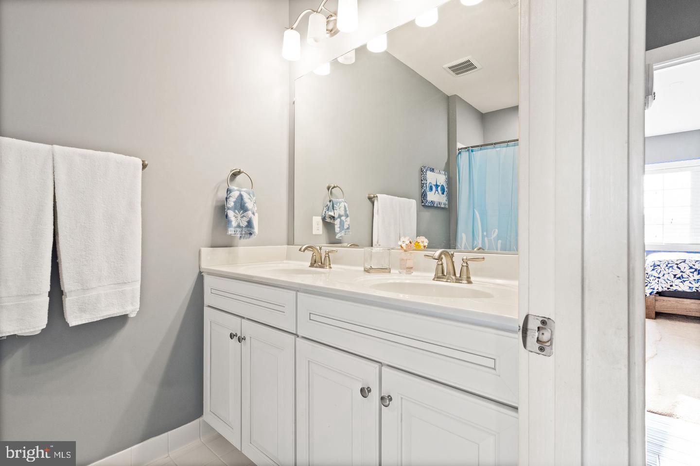 MOON GLADE FARM - Residential