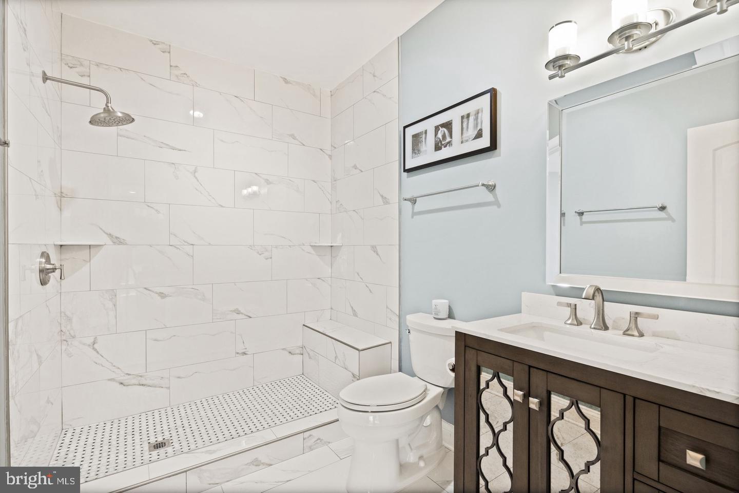 MOON GLADE FARM - Residential