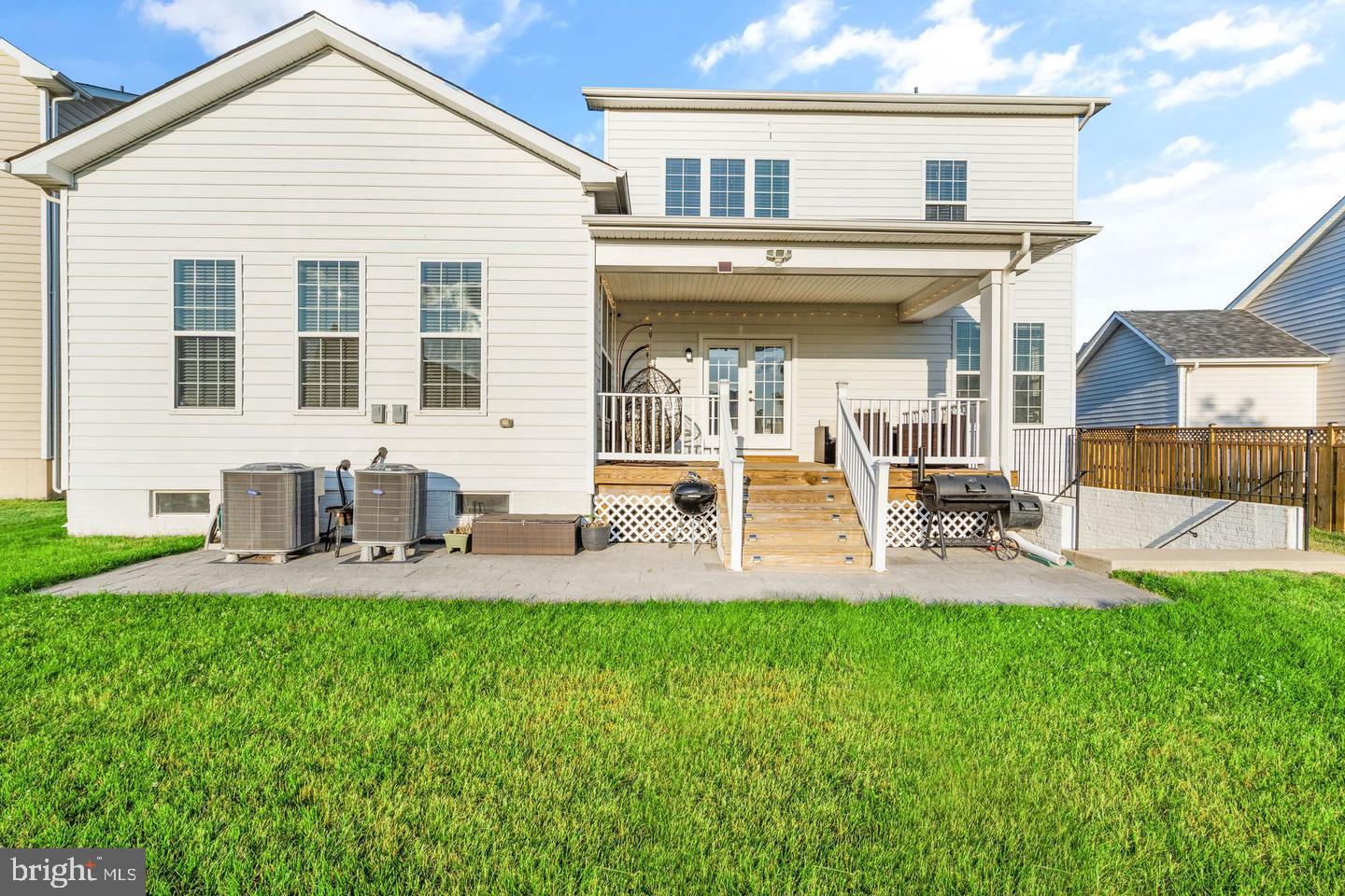 MOON GLADE FARM - Residential