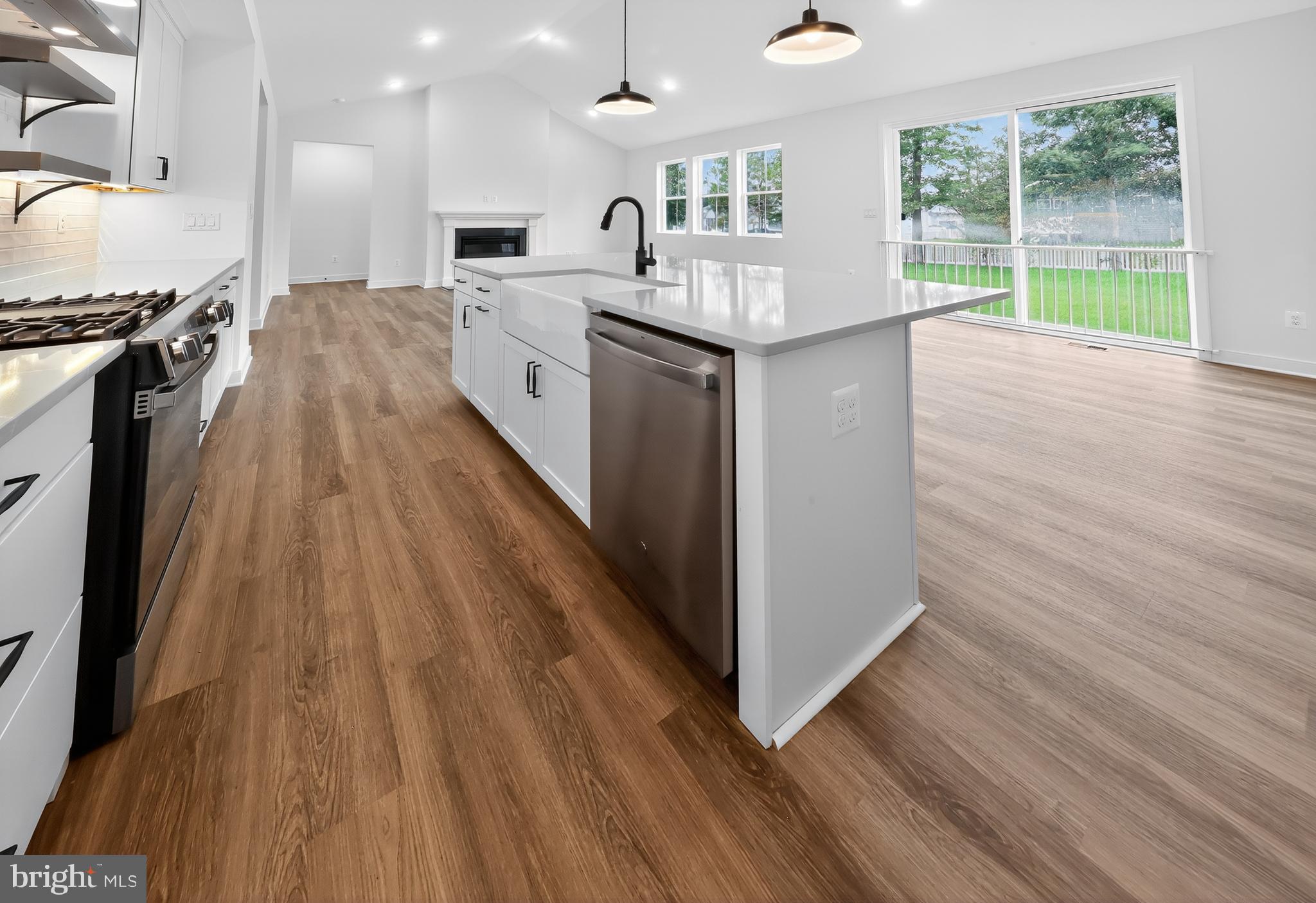 LIBERTY WEST - Residential