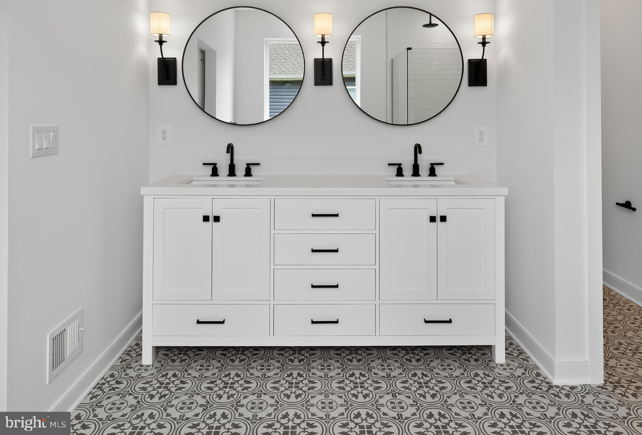 LIBERTY WEST - Residential