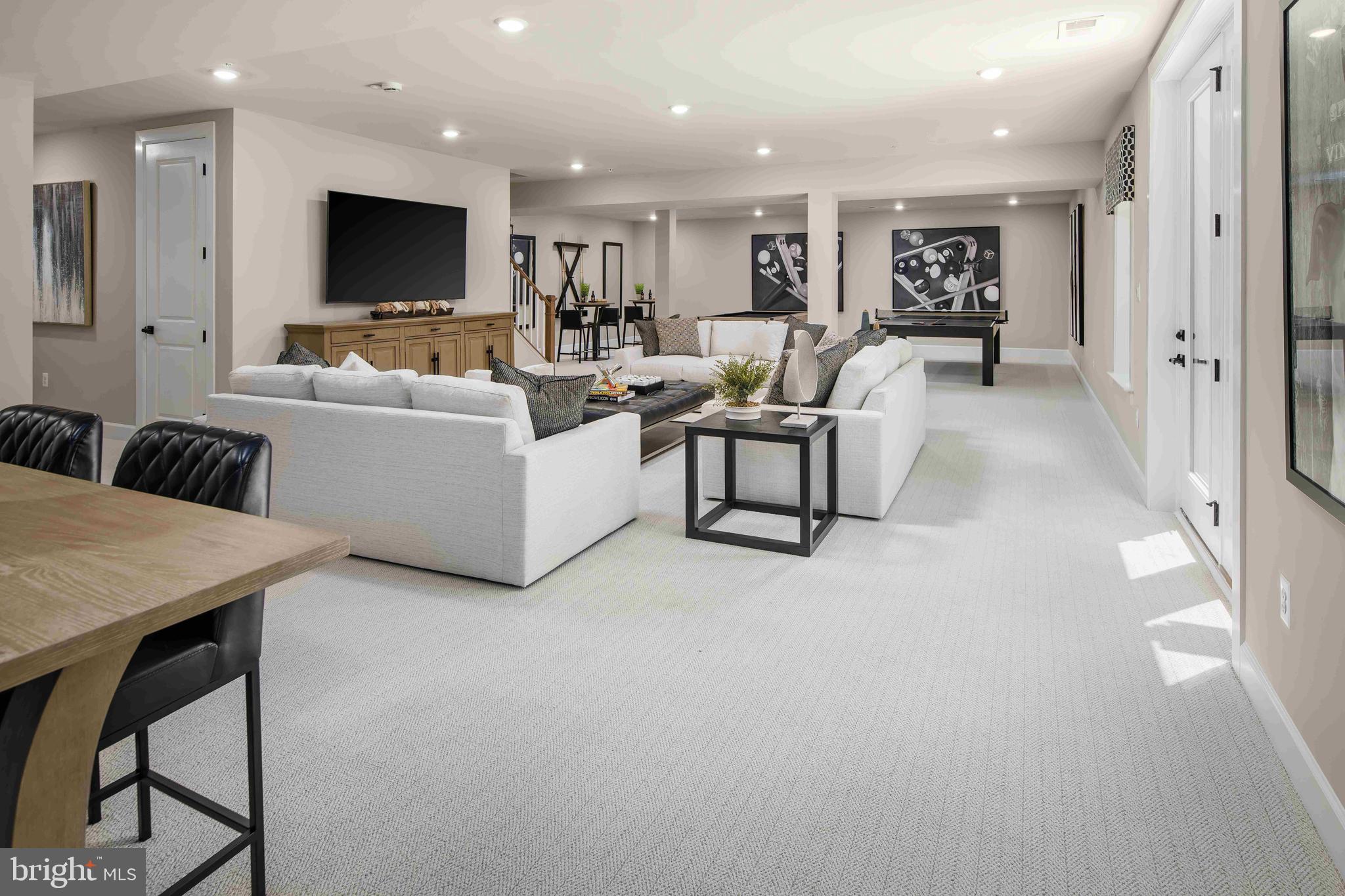 POINTERS VIEW - Residential