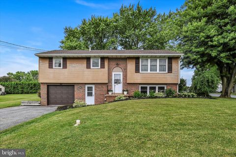 Photo of 395 W Route 897, Reinholds, PA 17569 (MLS # PALA2052078)