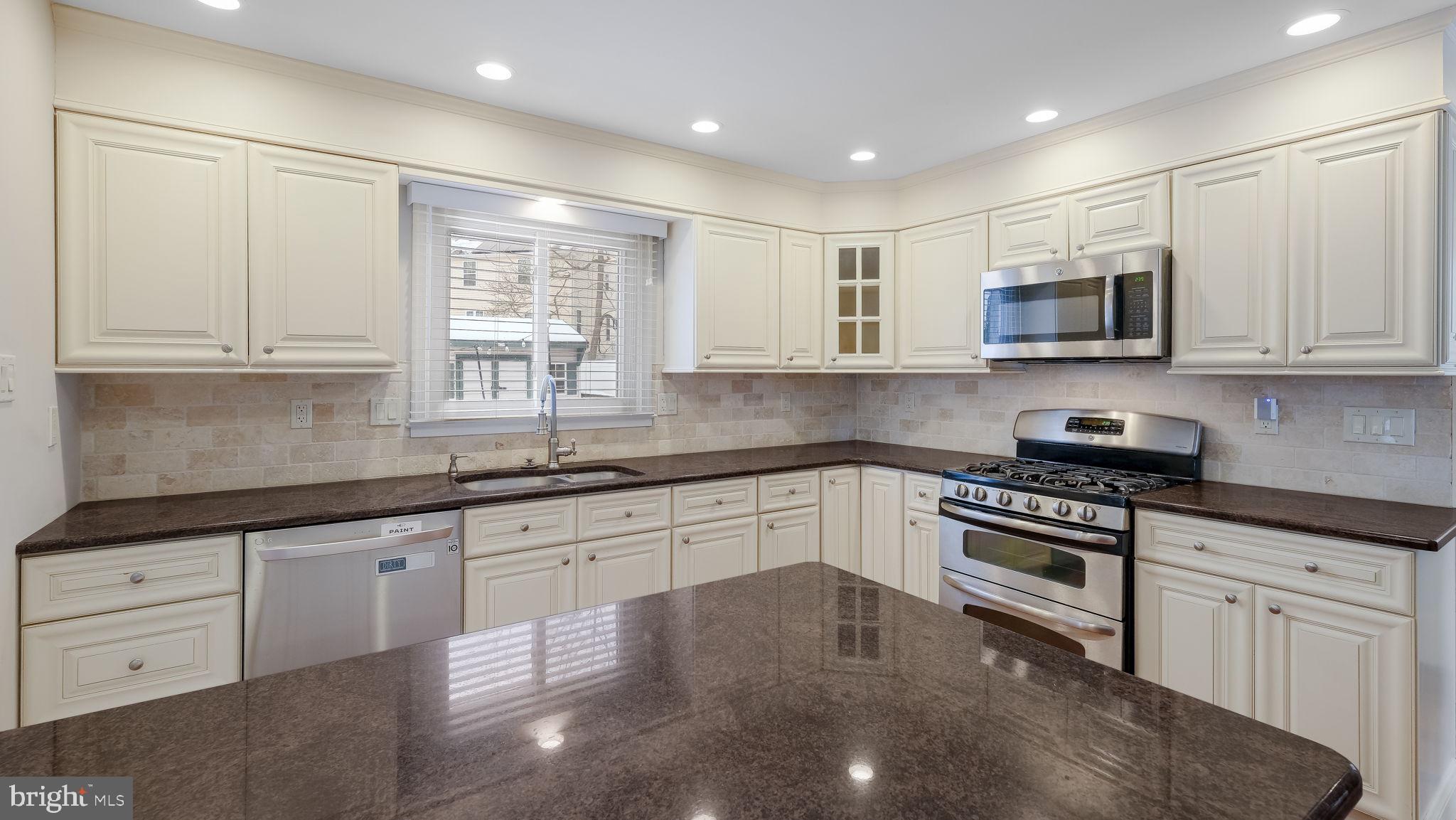 GLENLOCH - Residential