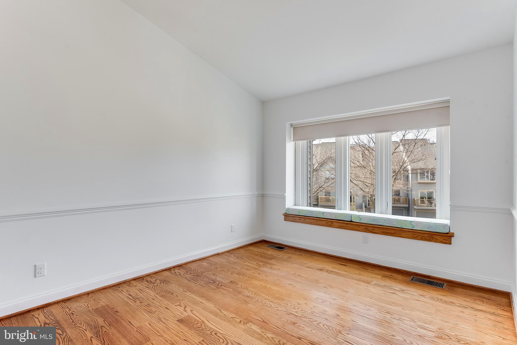 VILLAGE OF CHESAPEAKE HARBOUR - Residential