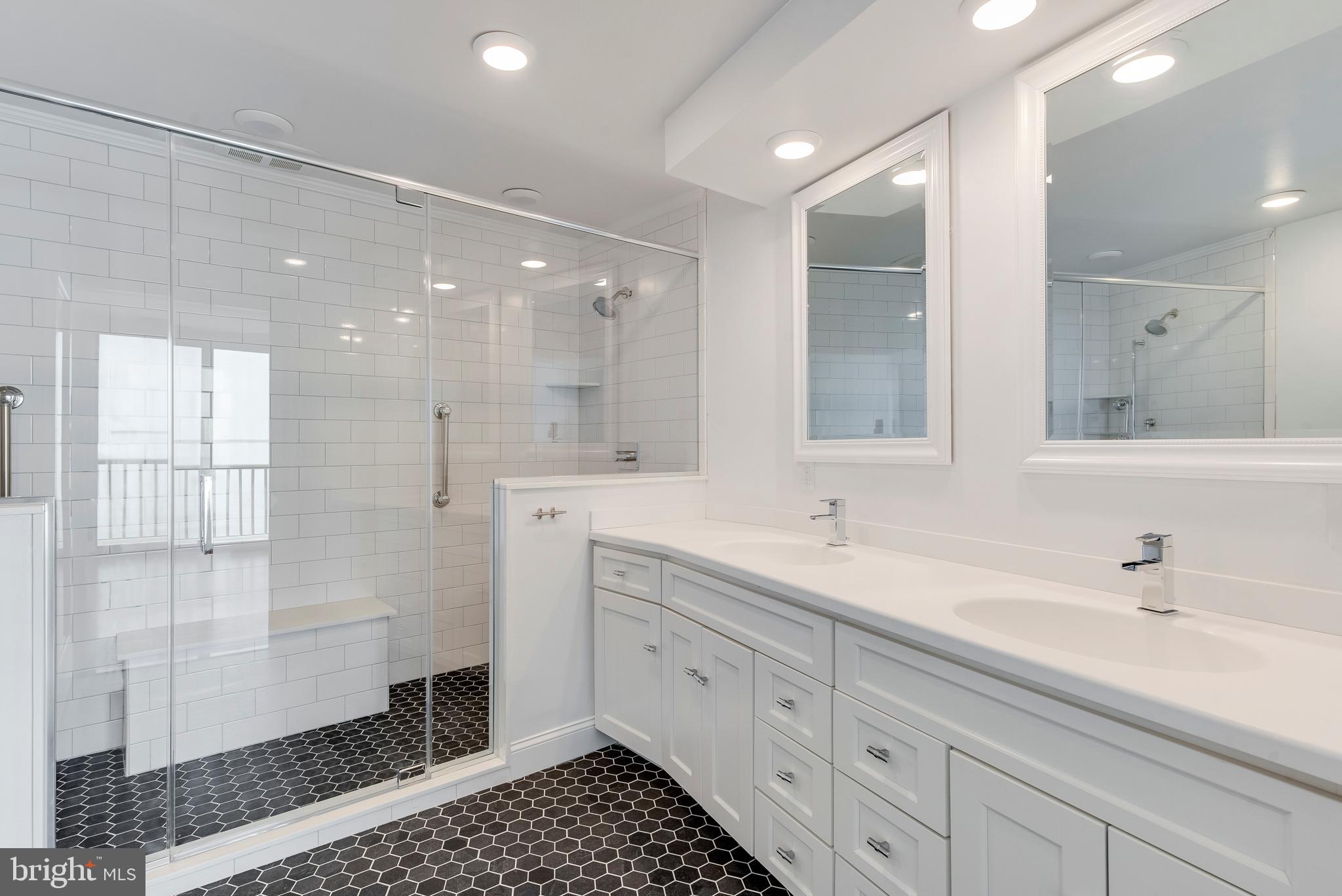 VILLAGE OF CHESAPEAKE HARBOUR - Residential