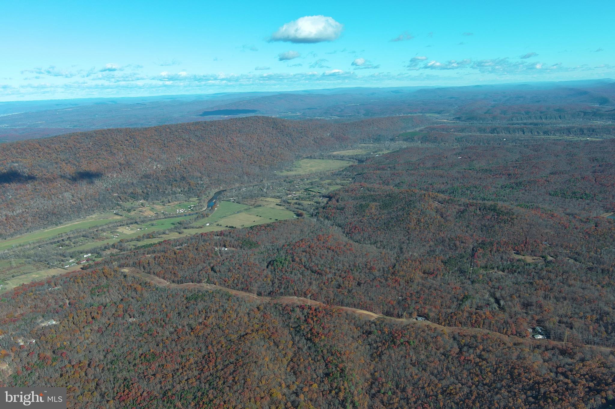 SHADOW KNOLLS - Land