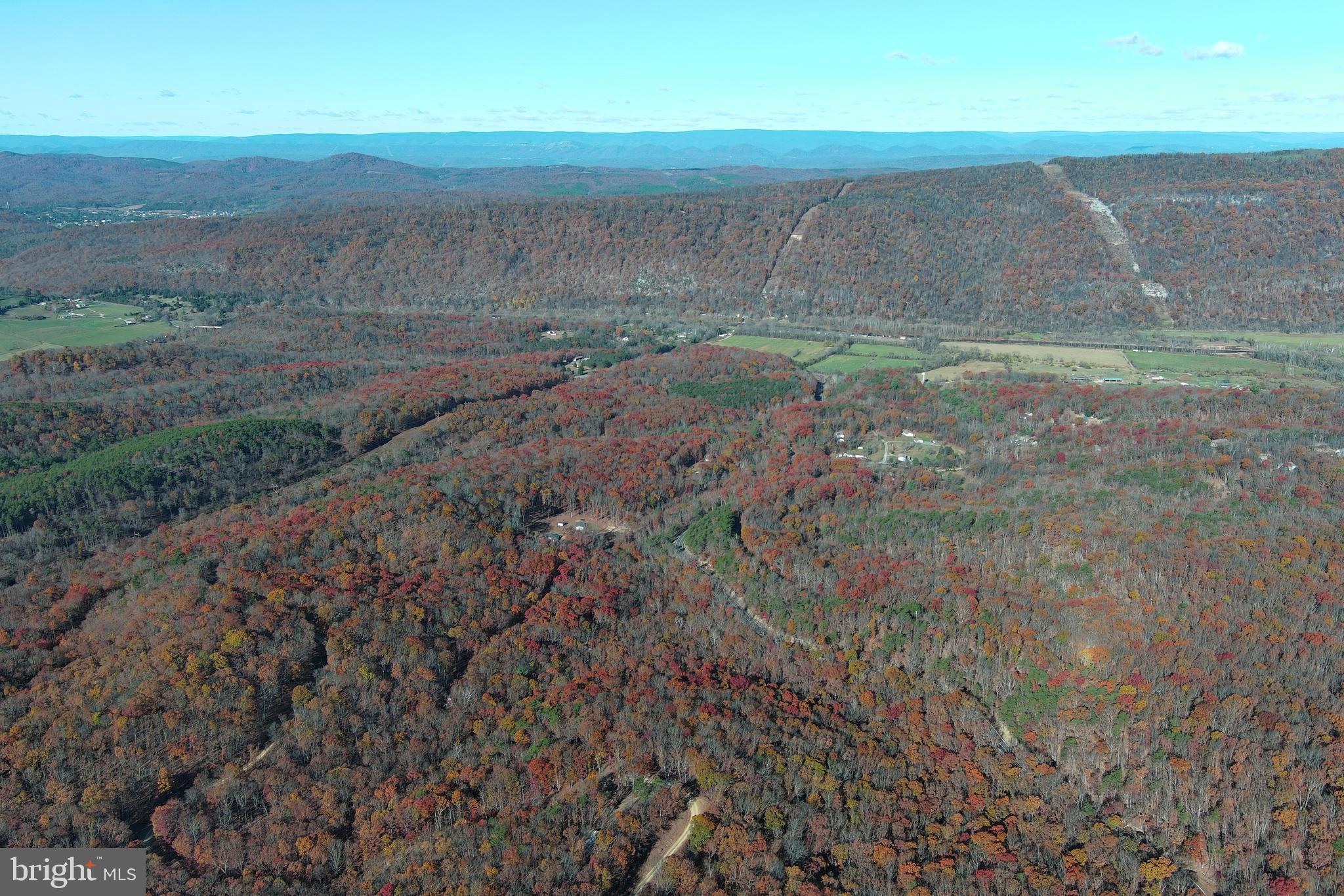 SHADOW KNOLLS - Land