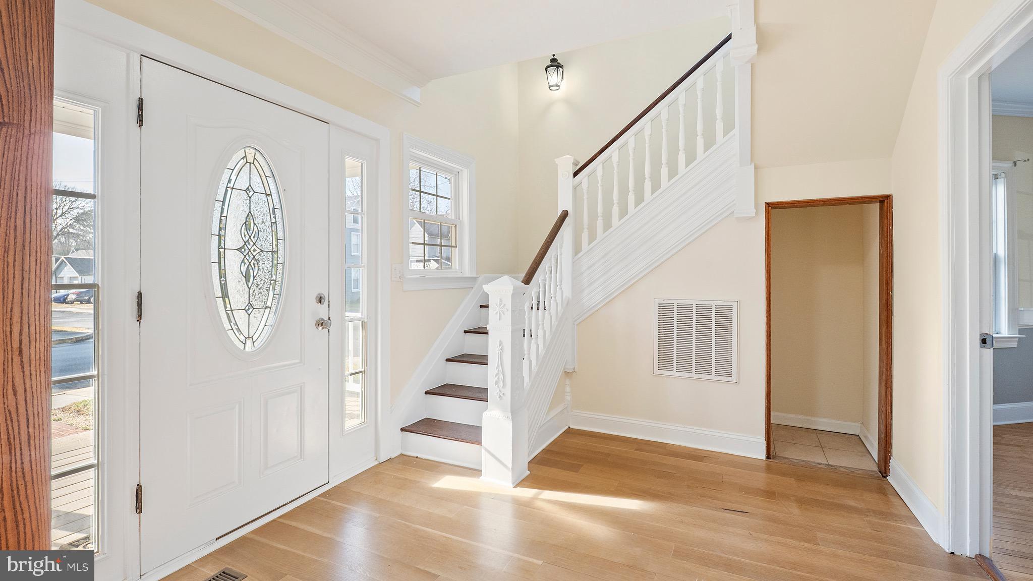 301 E CHESTNUT STREET