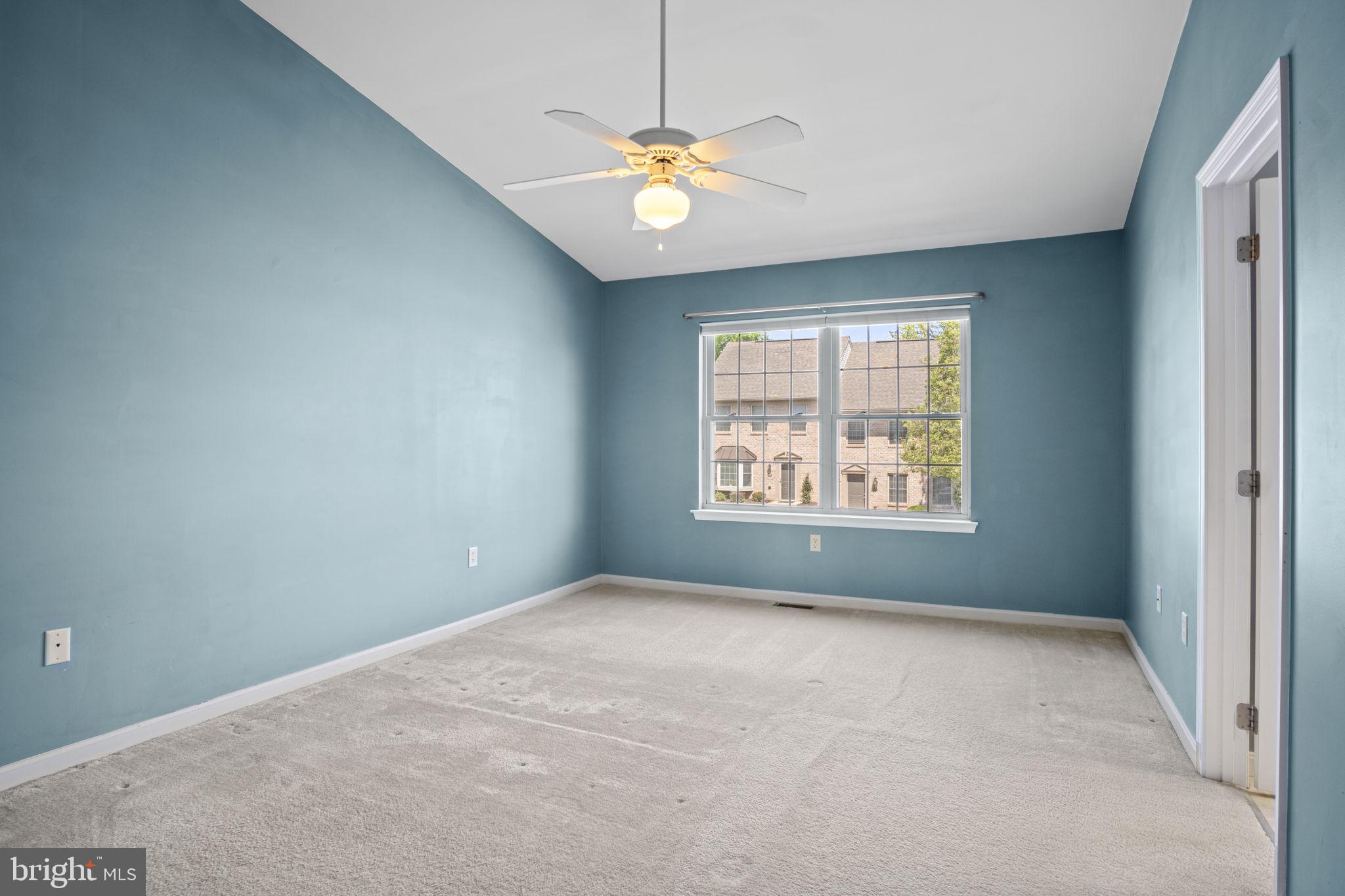 MELBOURNE PLACE - Residential