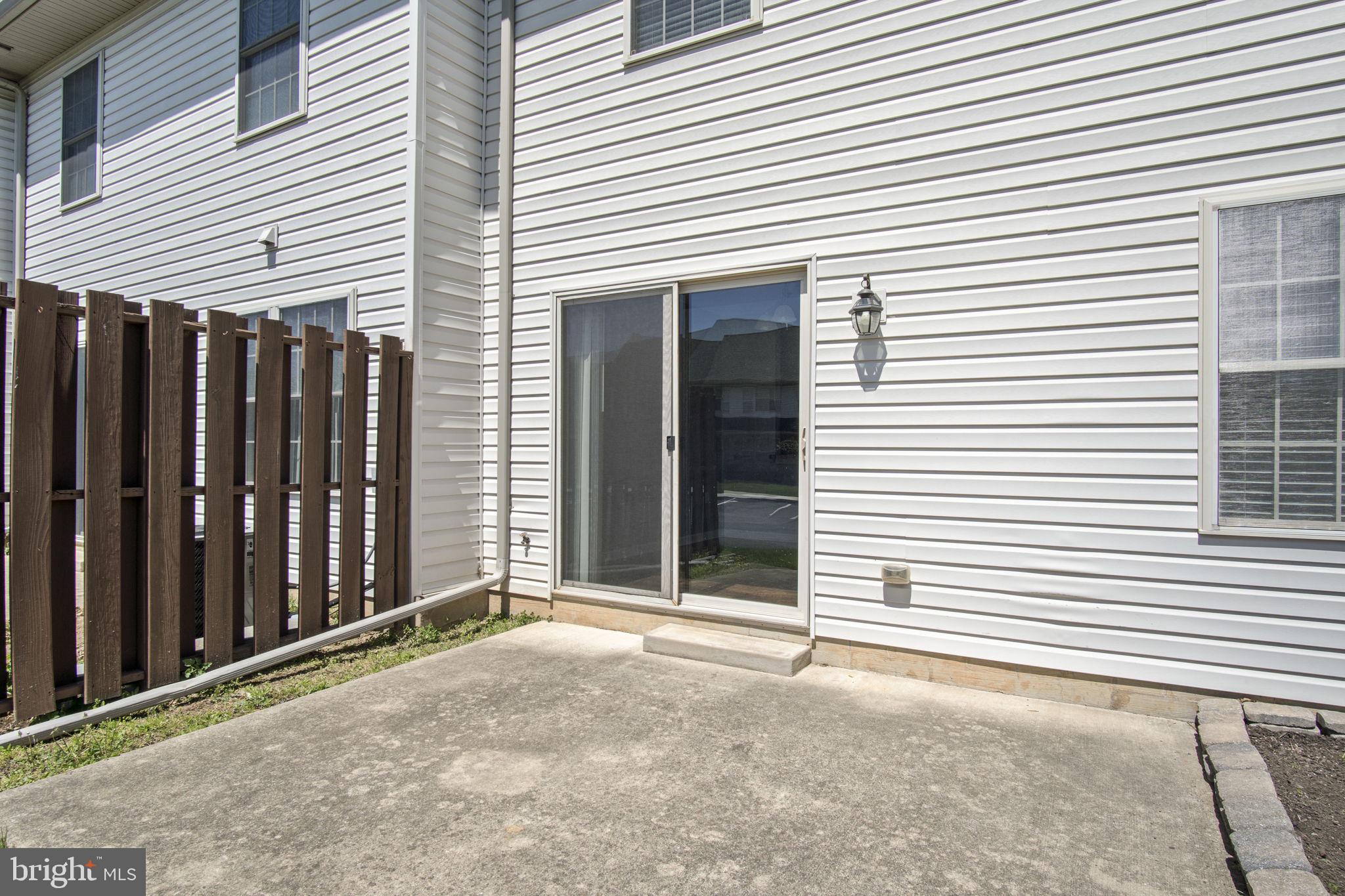 MELBOURNE PLACE - Residential