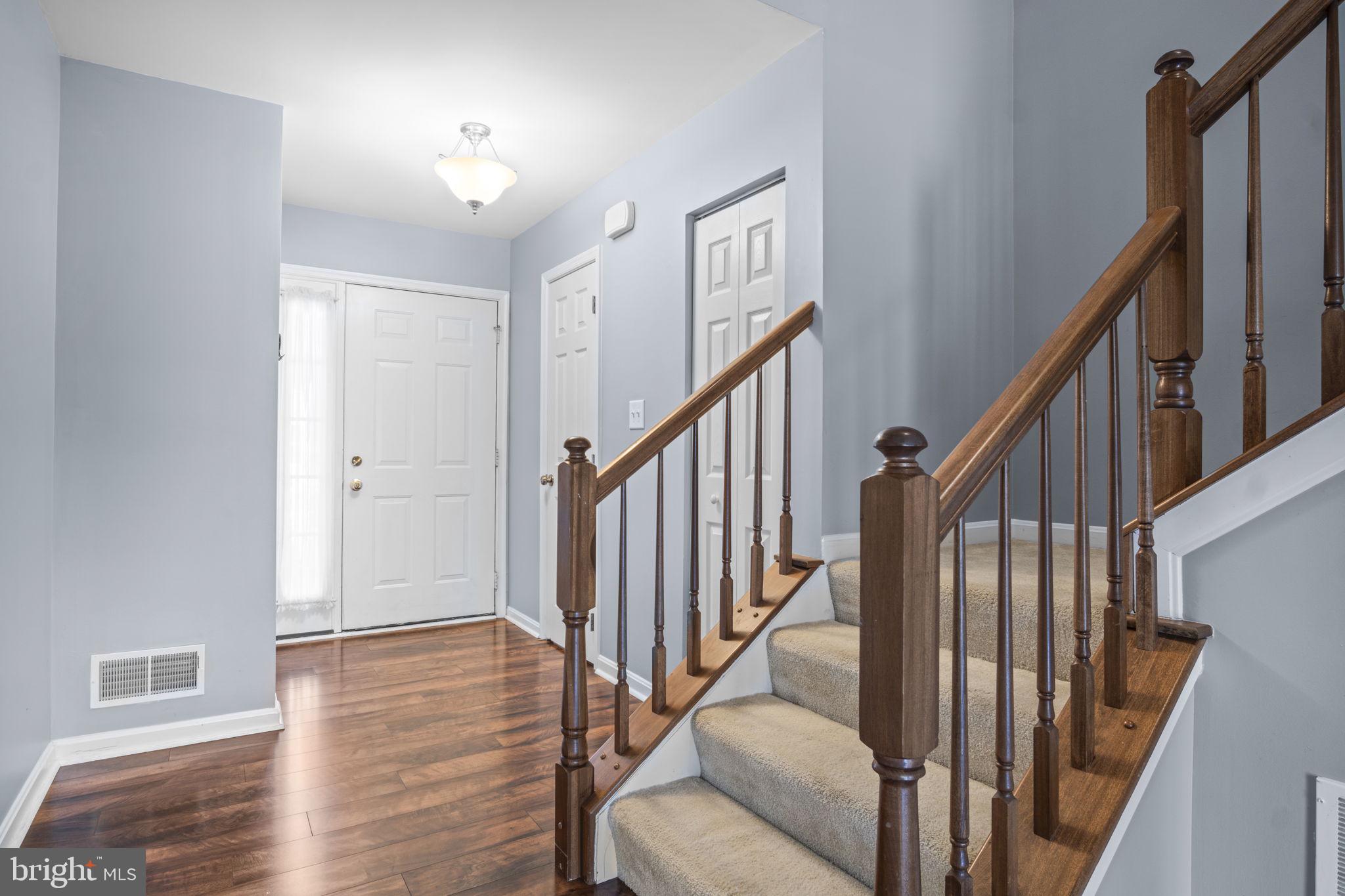 MELBOURNE PLACE - Residential