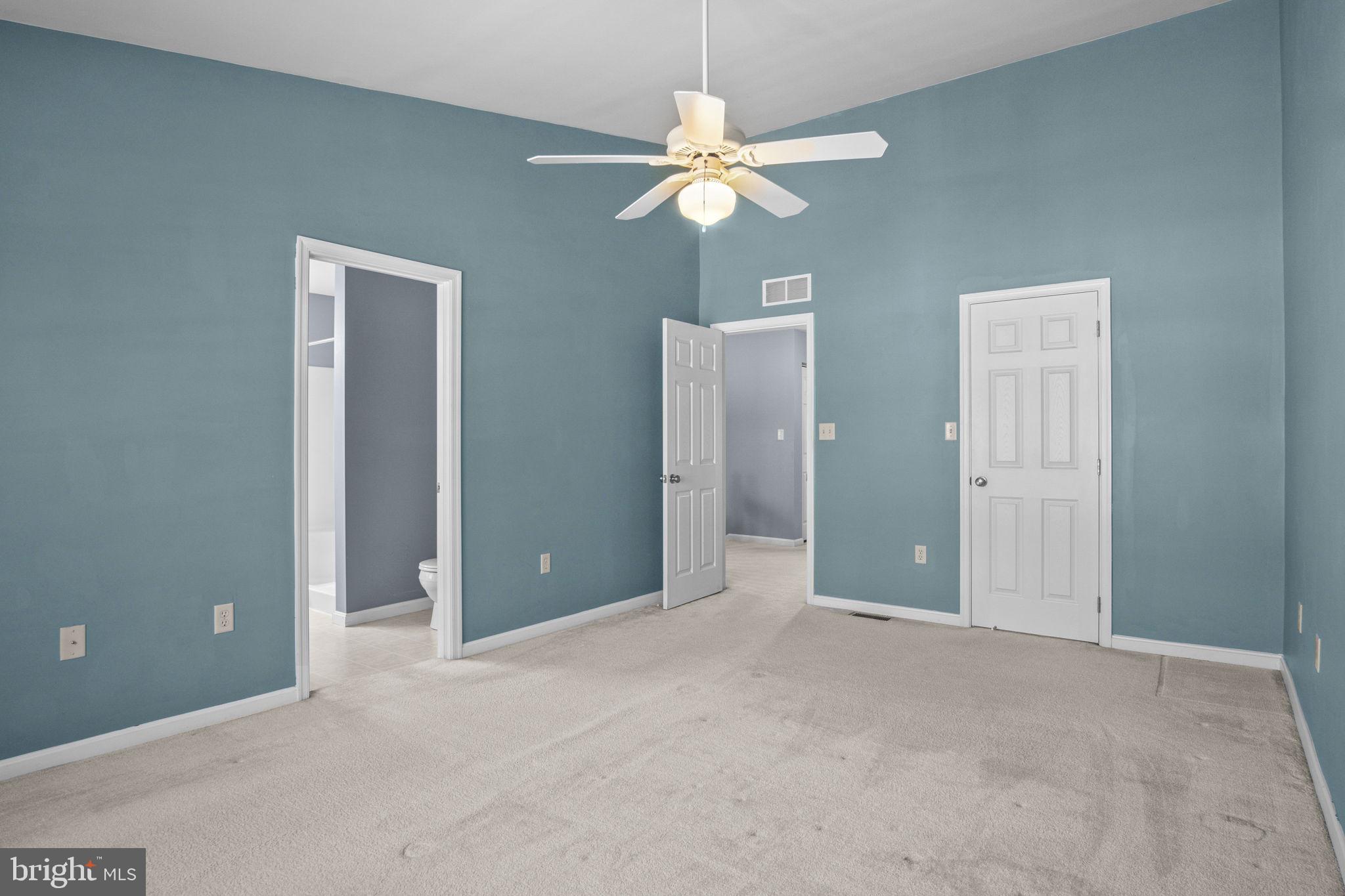 MELBOURNE PLACE - Residential