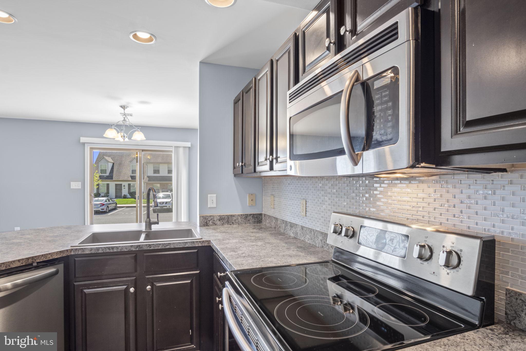 MELBOURNE PLACE - Residential