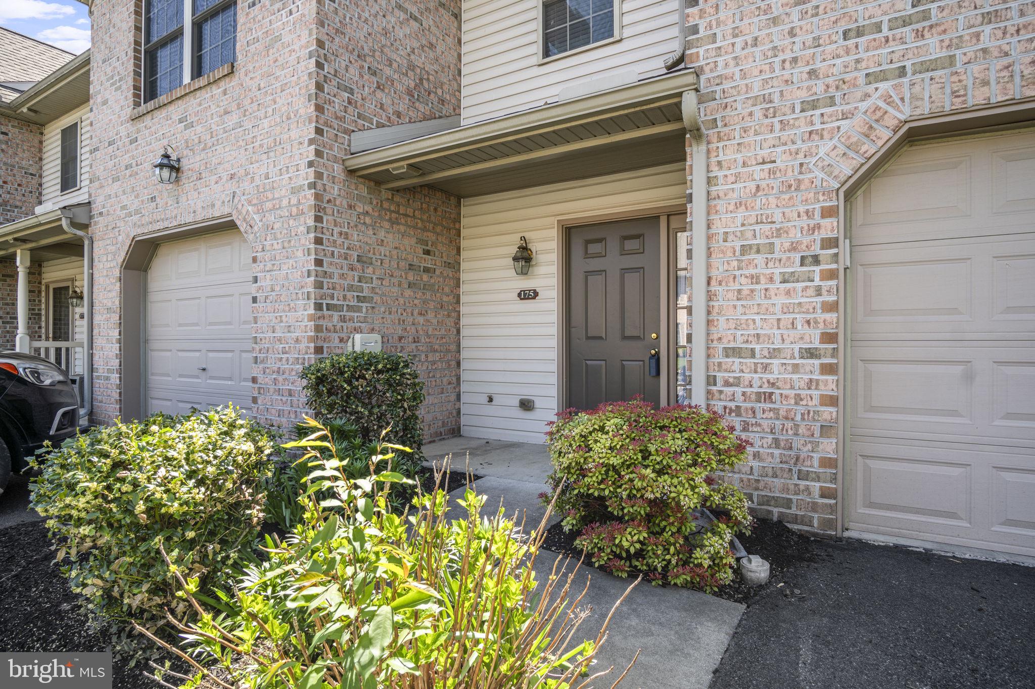 MELBOURNE PLACE - Residential