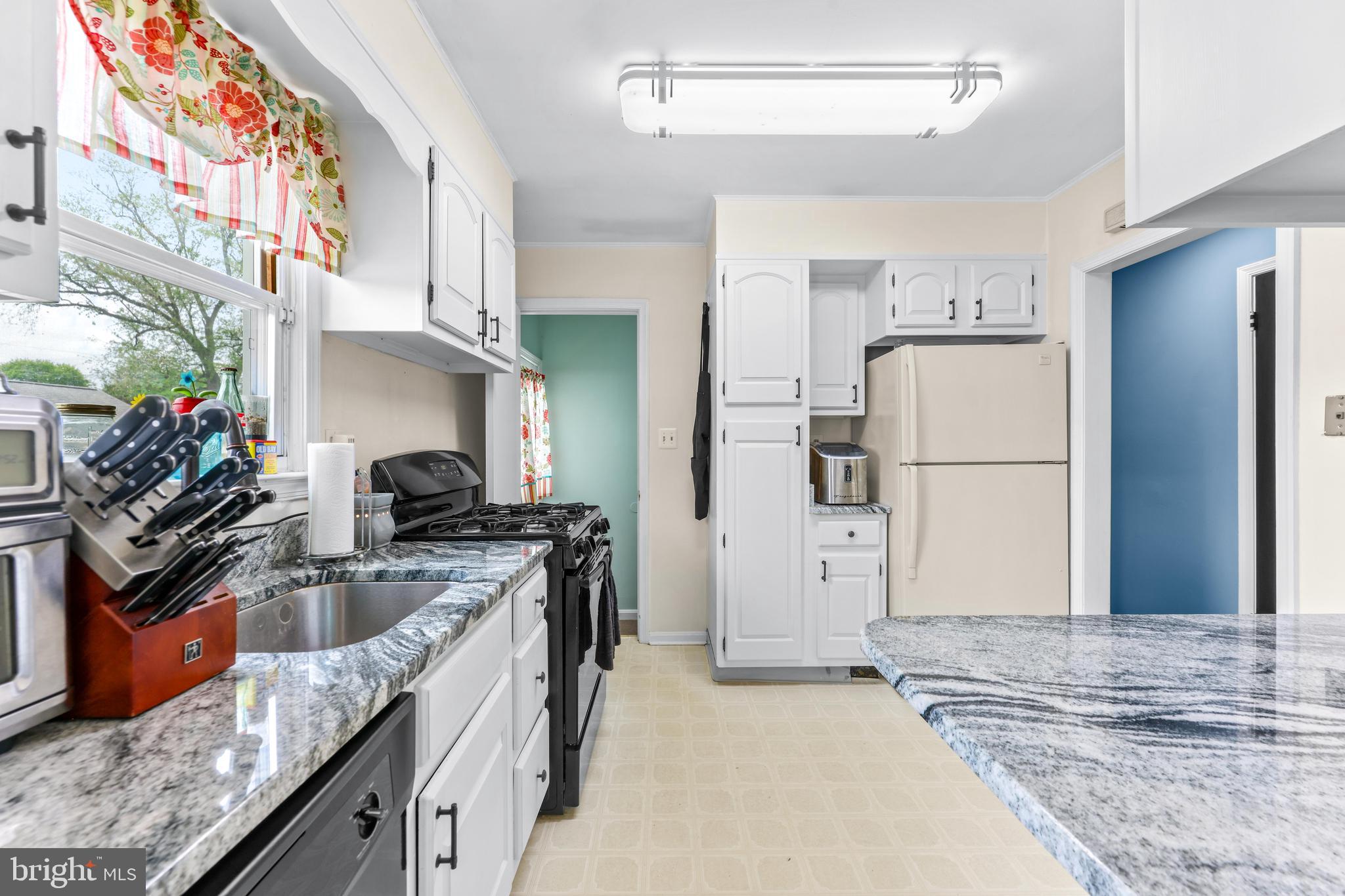 ARUNDEL HILLS - Residential