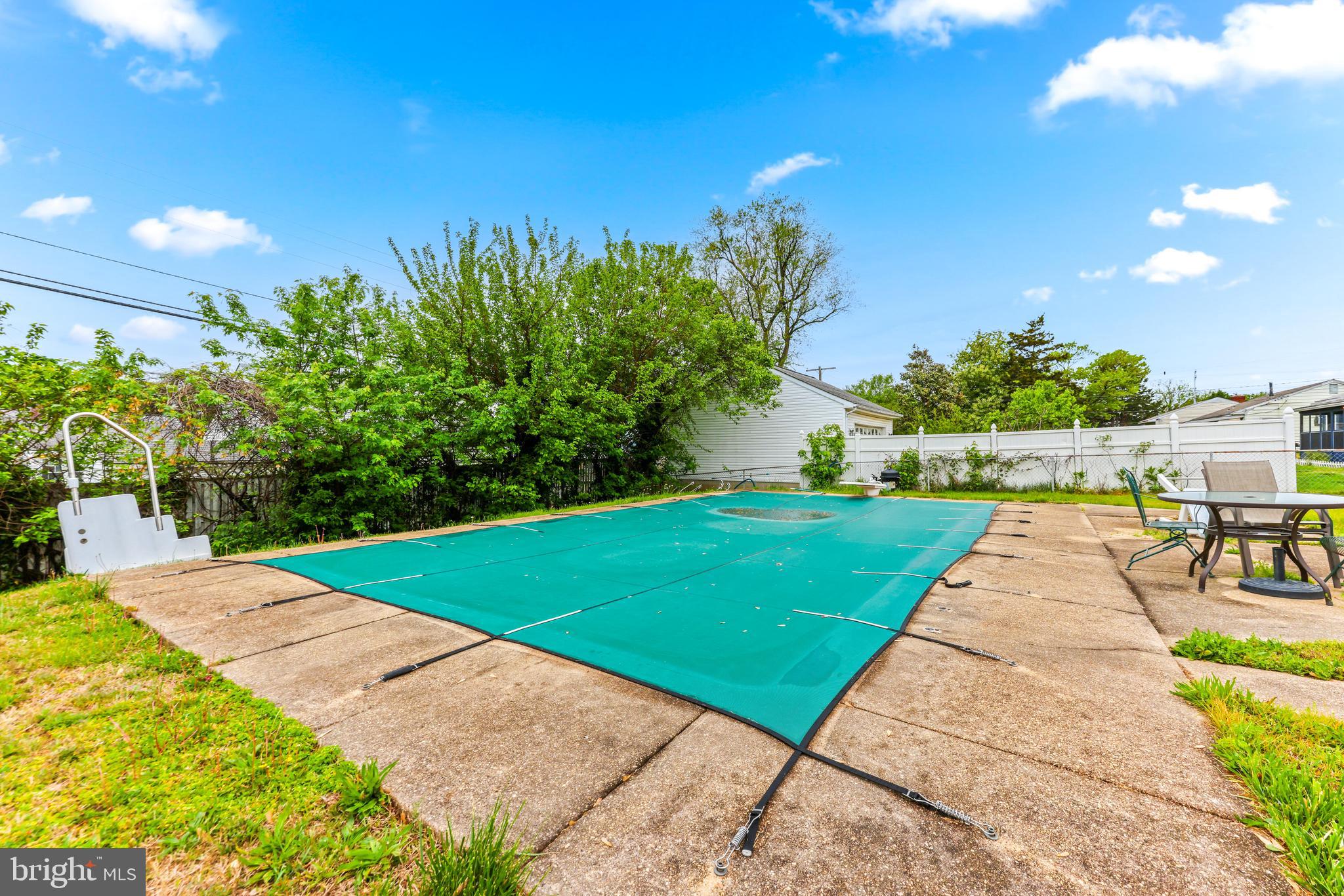 ARUNDEL HILLS - Residential